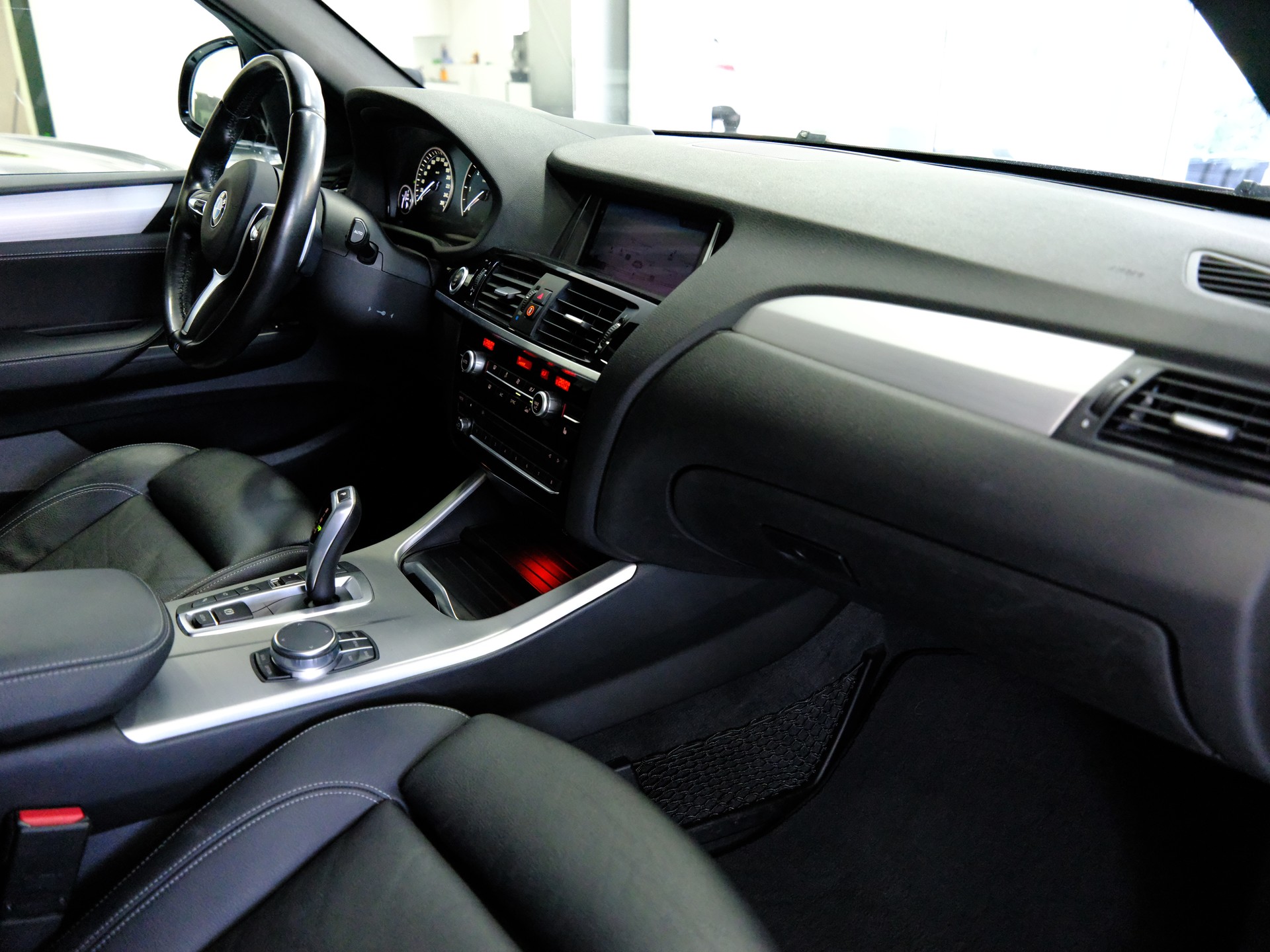 BMW X3 xDrive 20d M Sport Steptronic-image-10