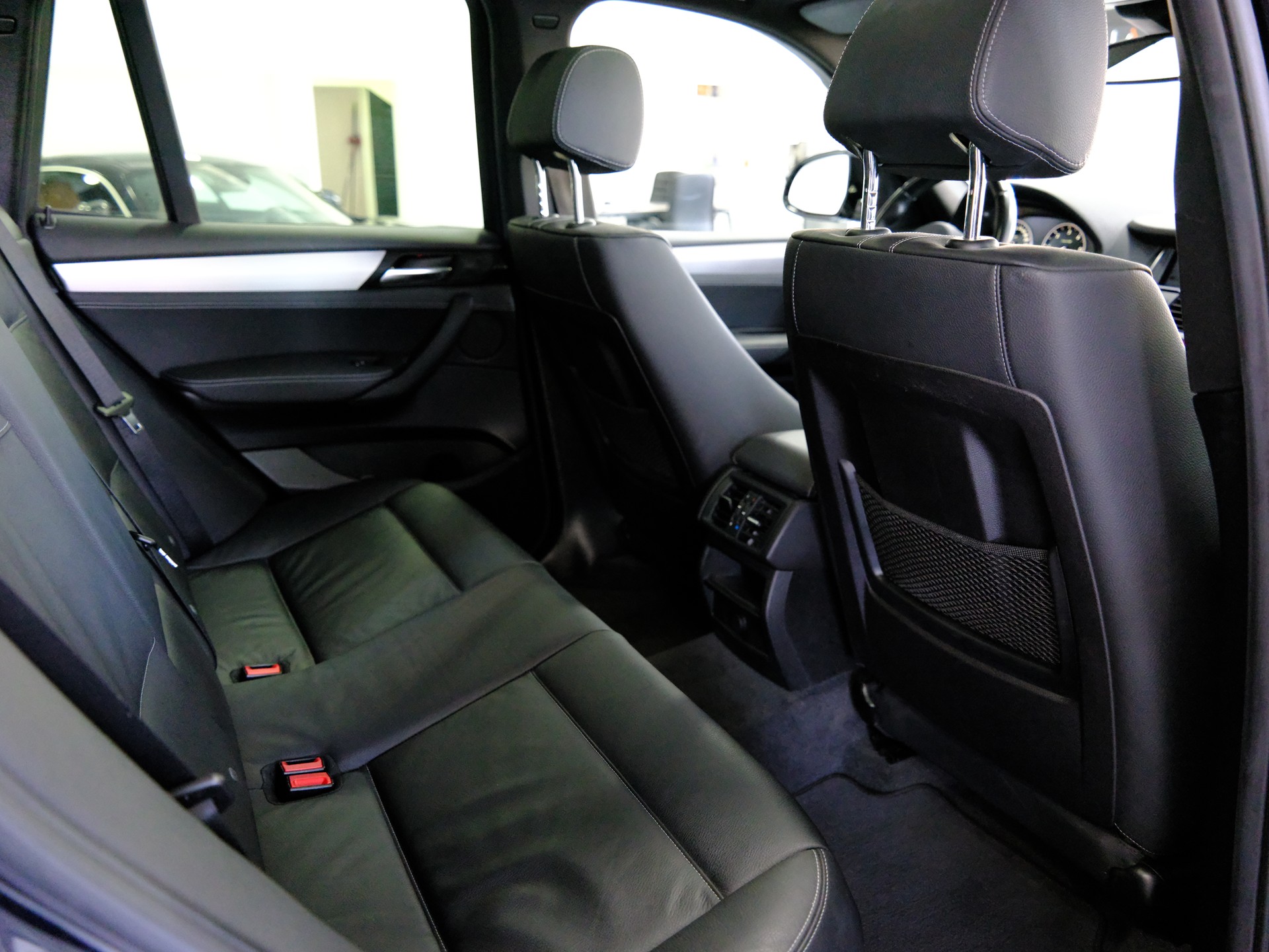 BMW X3 xDrive 20d M Sport Steptronic-image-13