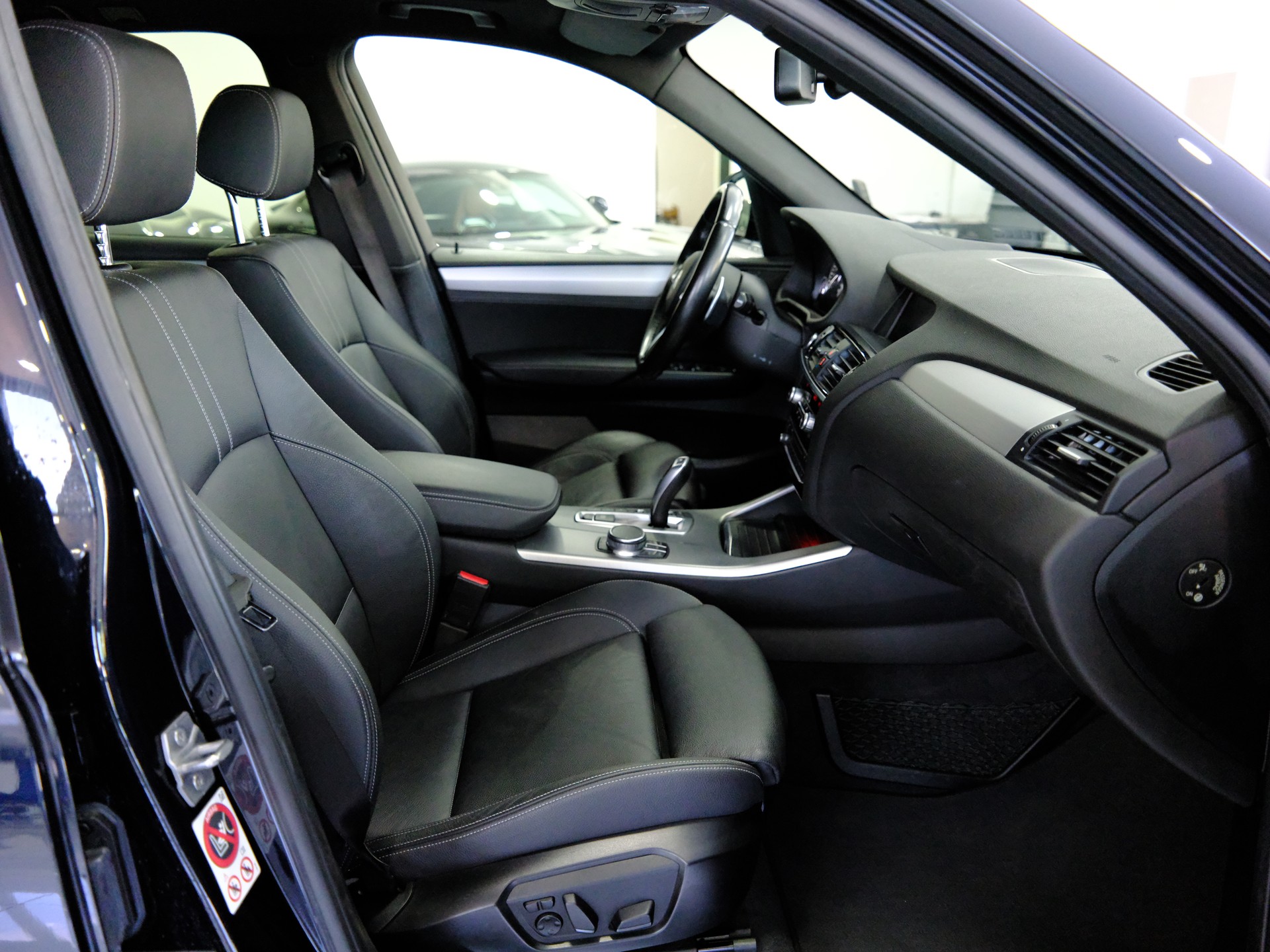 BMW X3 xDrive 20d M Sport Steptronic-image-11