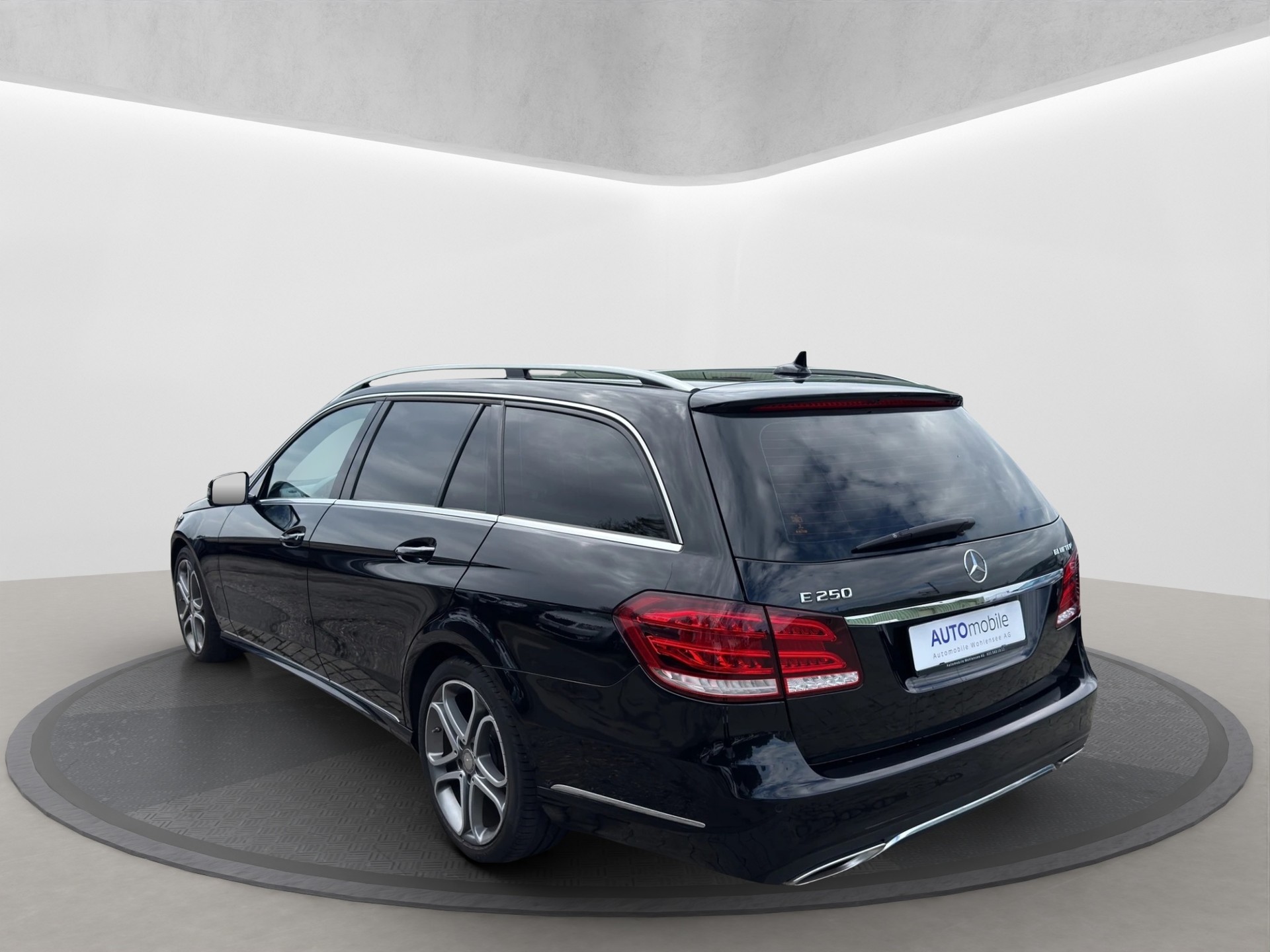 MERCEDES-BENZ E 250 BlueTEC Avantgarde 9G-Tronic-image-6
