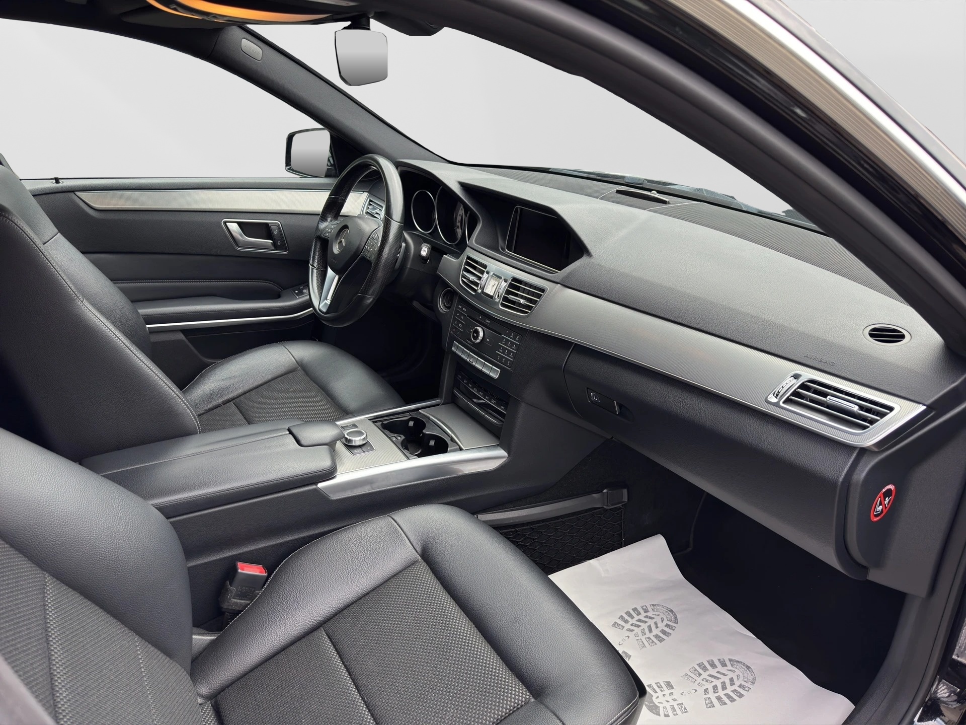 MERCEDES-BENZ E 250 BlueTEC Avantgarde 9G-Tronic-image-12