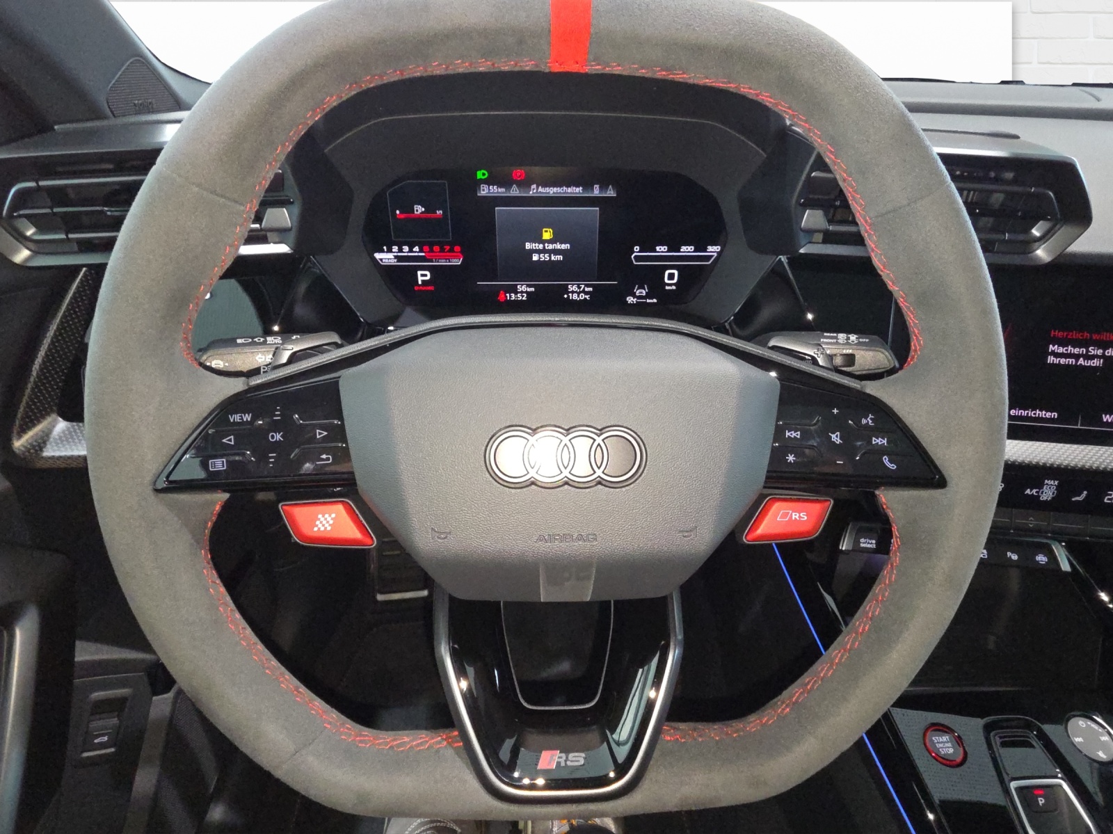 AUDI RS3 Sportback 2.5 TSI quattro S-tronic-image-5