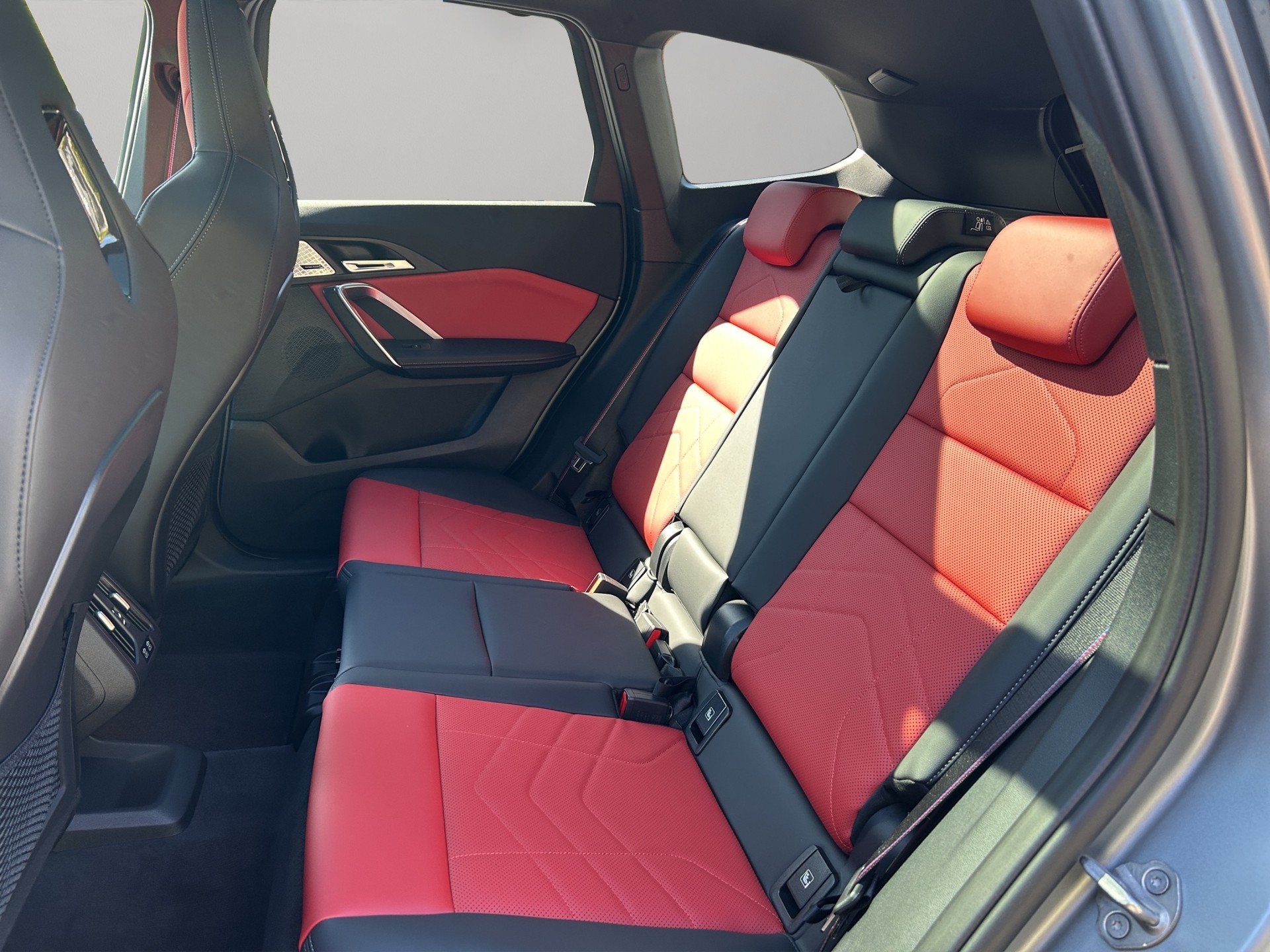 BMW X1 xDrive M35i-image-17