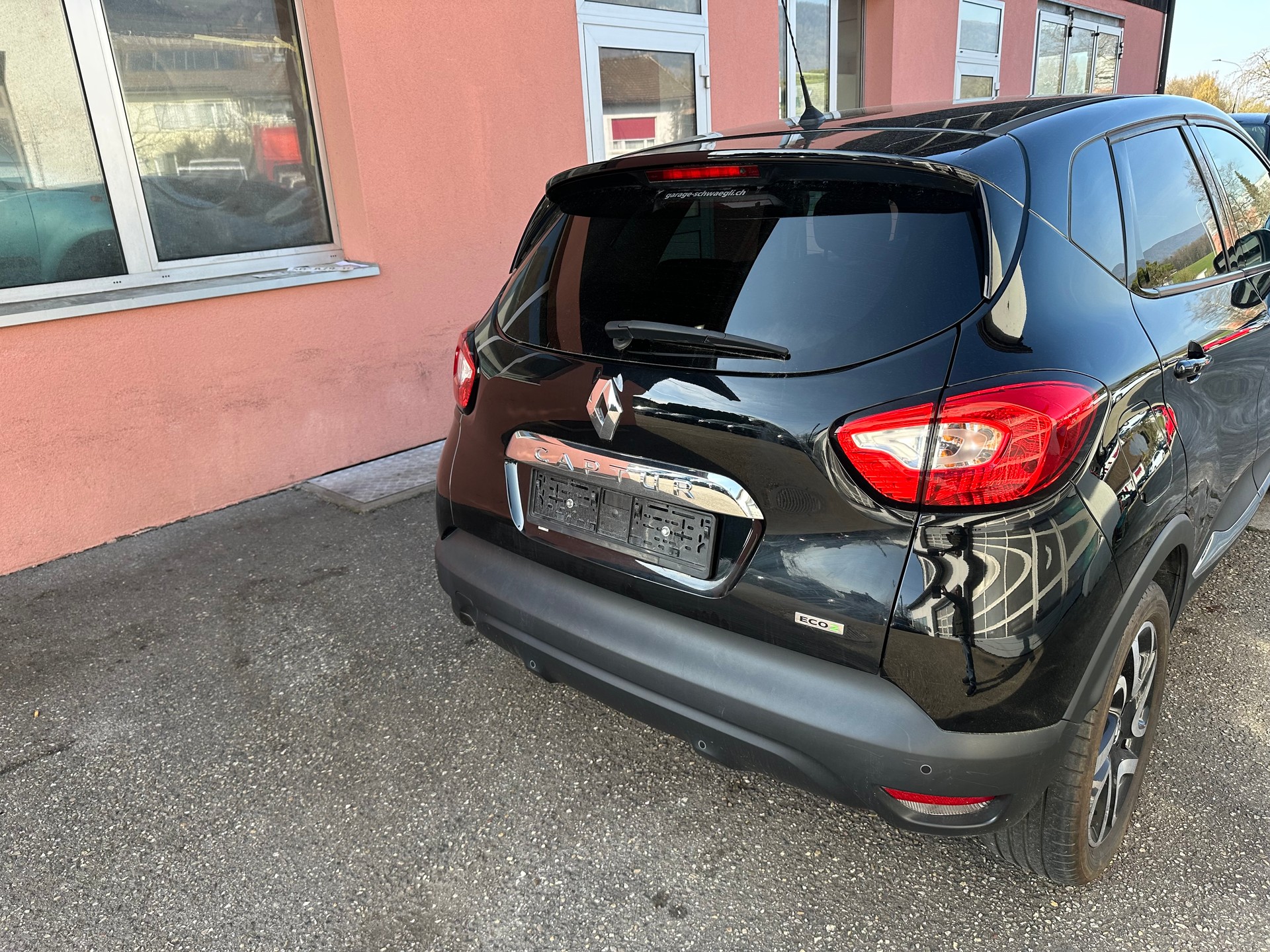 RENAULT Captur 1.5 dCi Privilège EDC-image-5