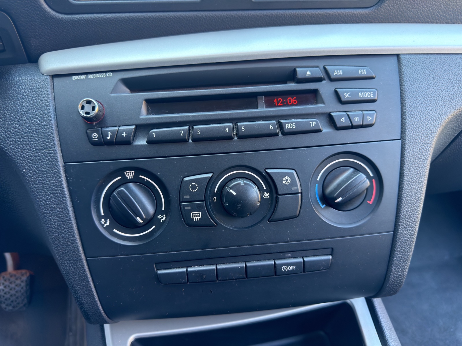 BMW 116i-image-15