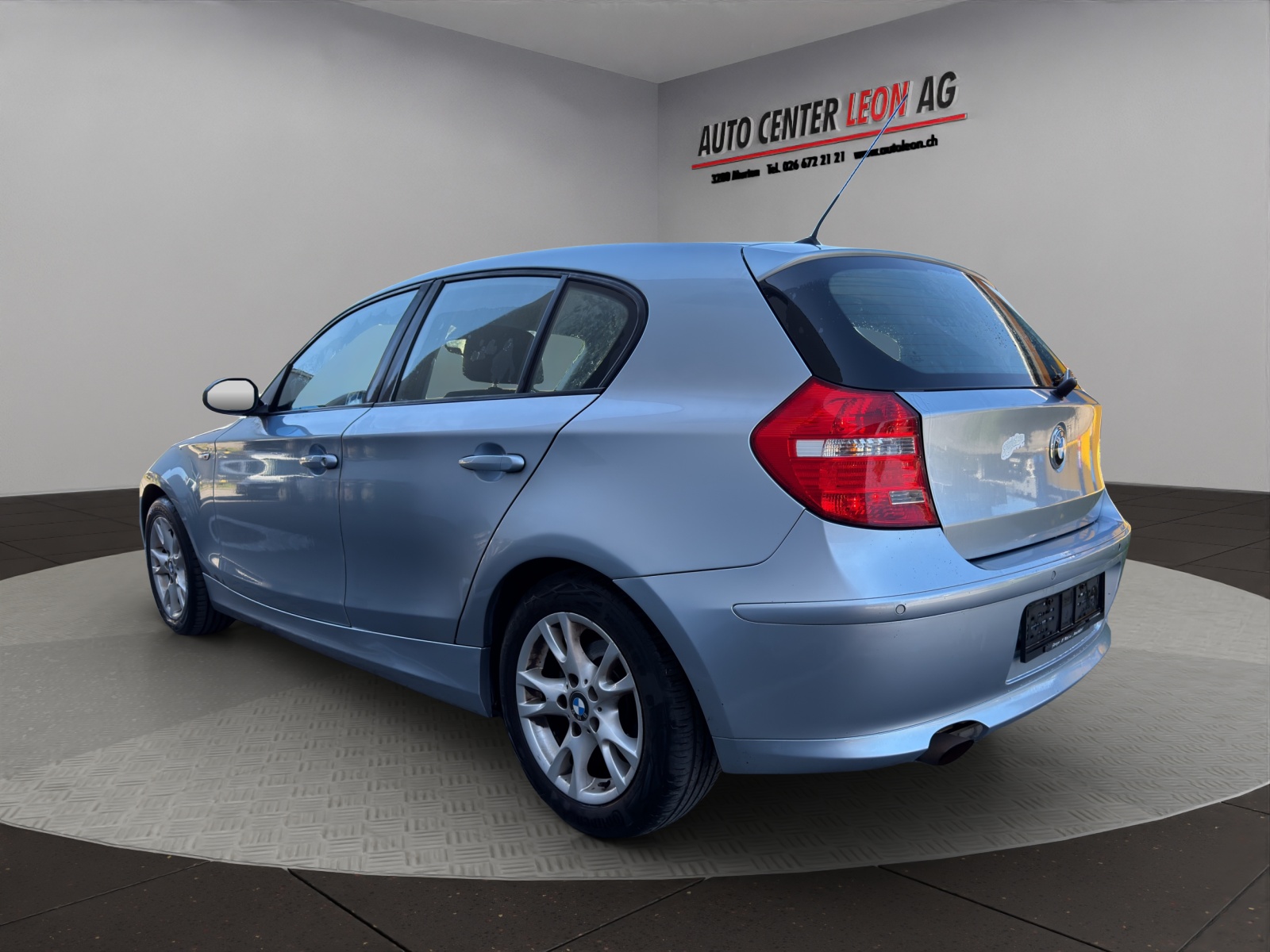 BMW 116i-image-3