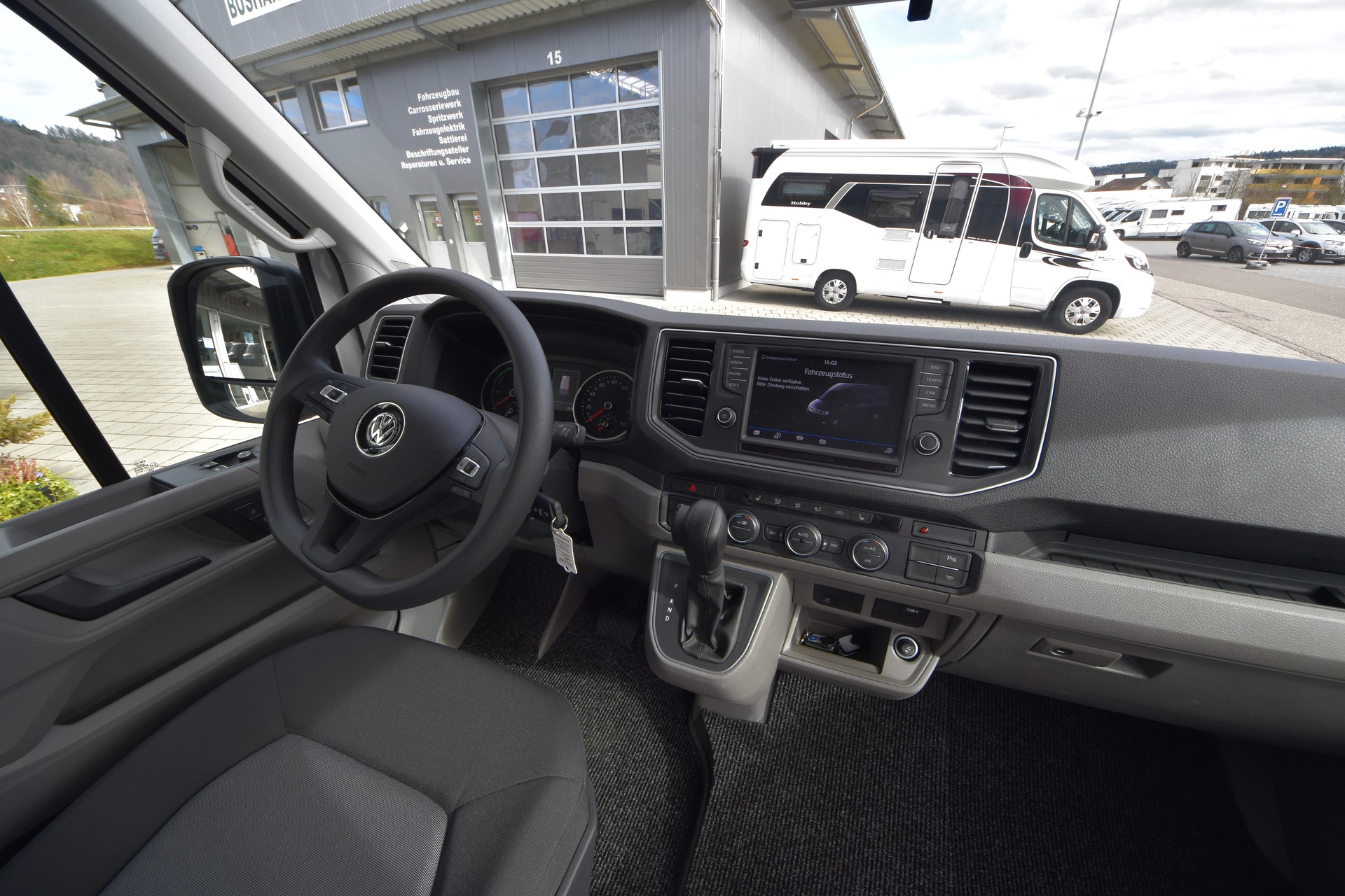 VW eCrafter Schulbus-image-7