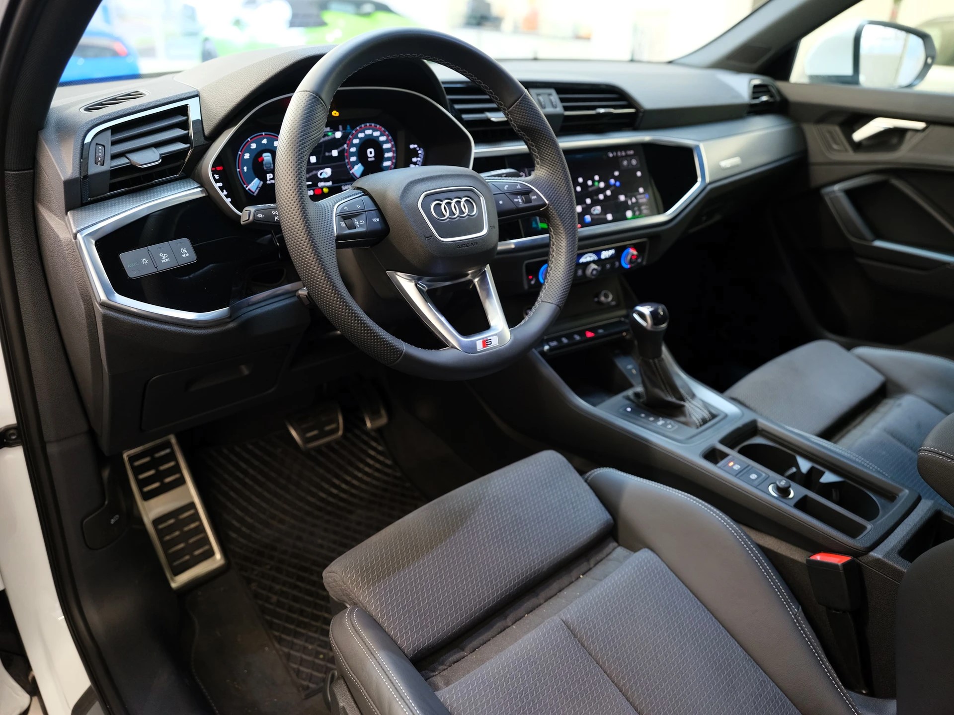 AUDI AUDI Q3 Sportback 35 TFSI S line S-tronic-image-1