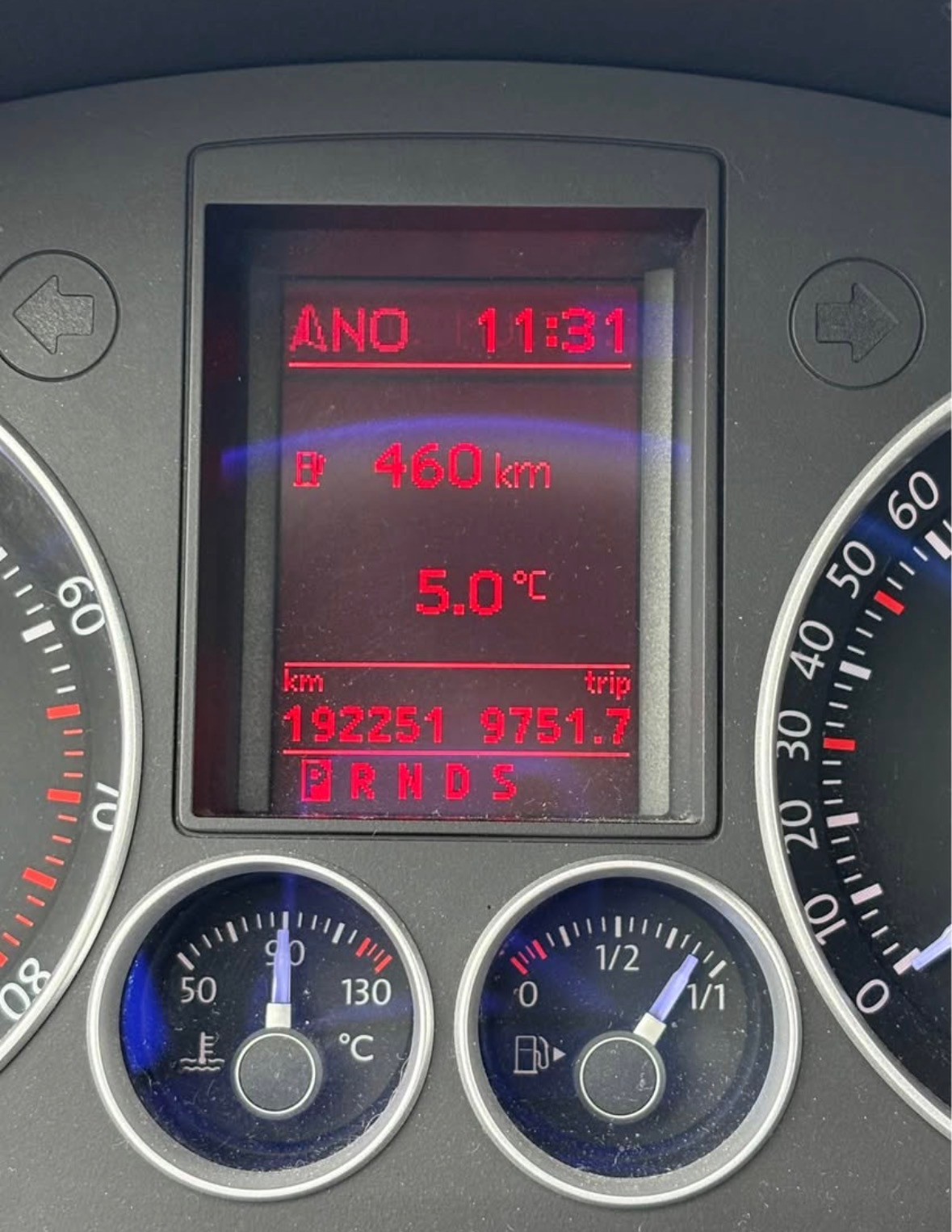 VW Golf R32 4Motion-image-5