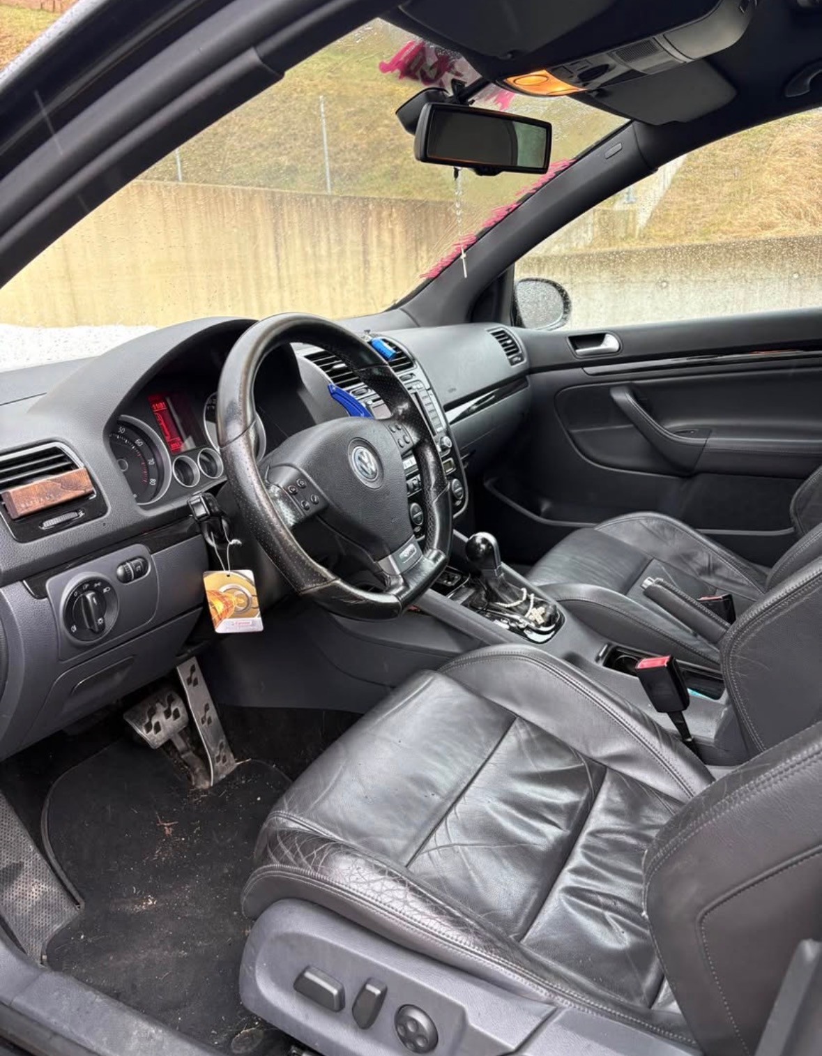 VW Golf R32 4Motion-image-2