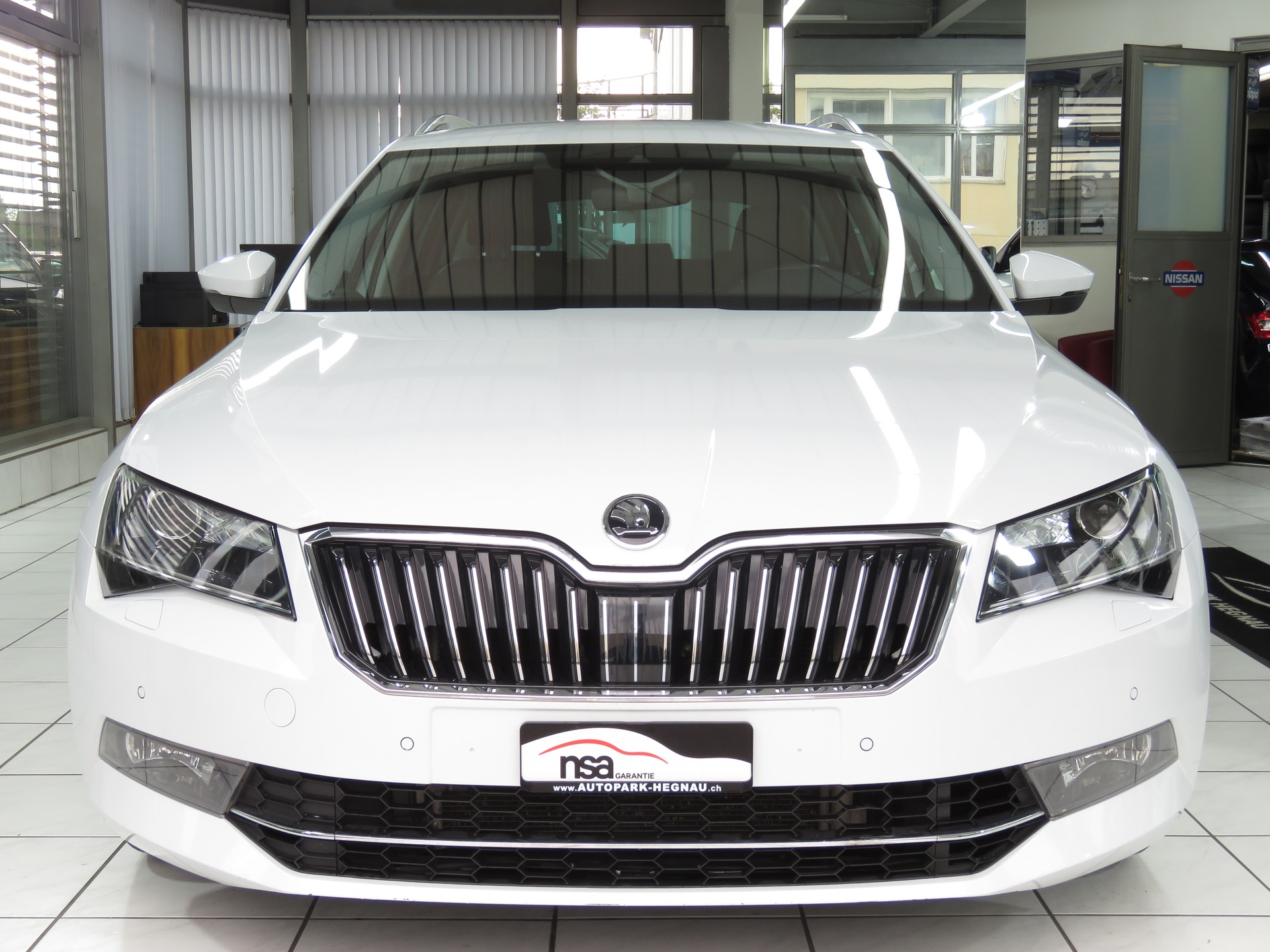SKODA Superb Combi 2.0 TSI Style DSG 4x4 (Automat)-image-1