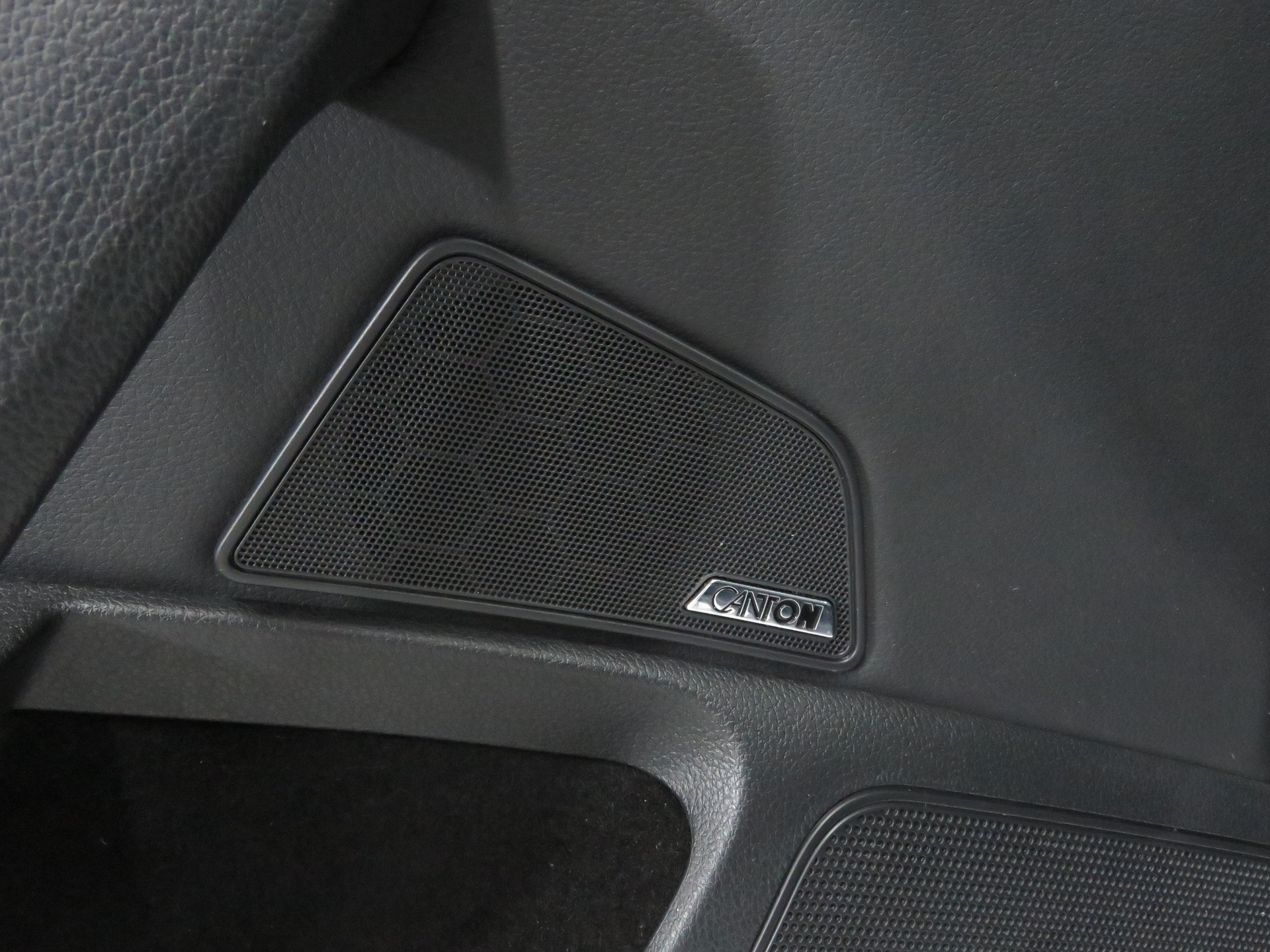 SKODA Superb Combi 2.0 TSI Style DSG 4x4 (Automat)-image-9