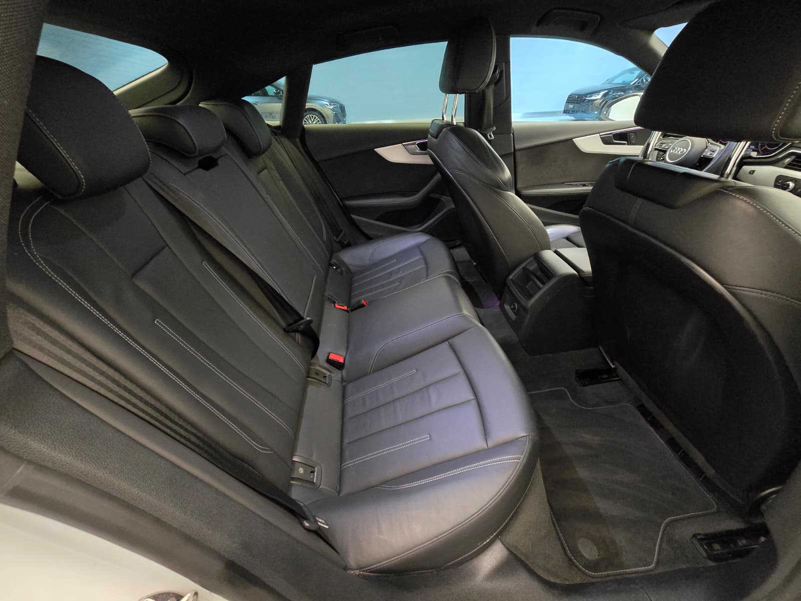 AUDI A5 Sportback 2.0 TFSI Sport quattro S-tronic-image-14