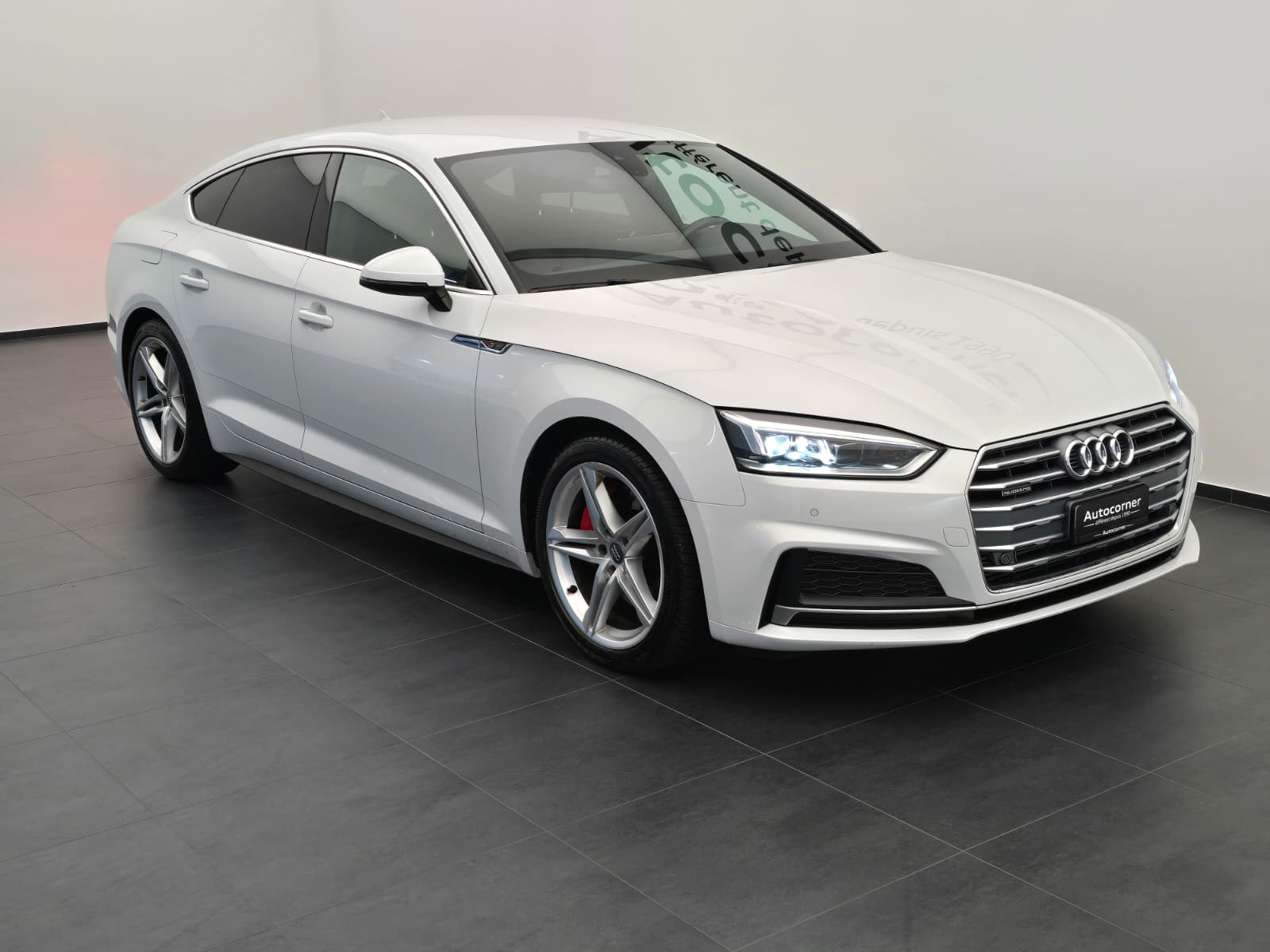 AUDI A5 Sportback 2.0 TFSI Sport quattro S-tronic-image-4