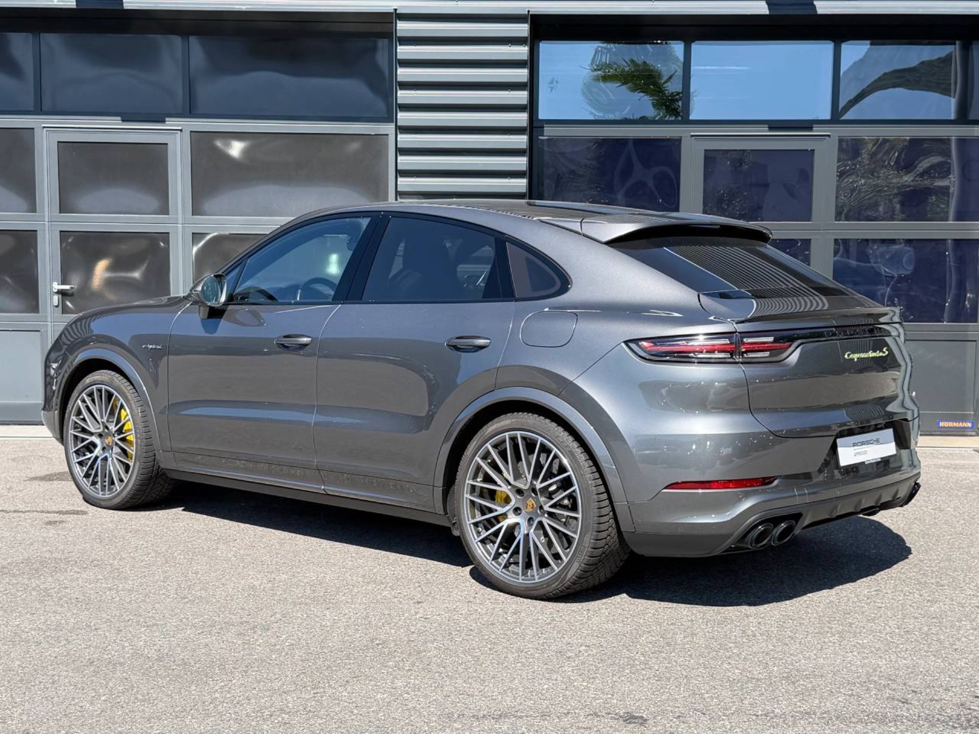 PORSCHE Cayenne Turbo S E-Hybrid Coupè-showroom-element-2