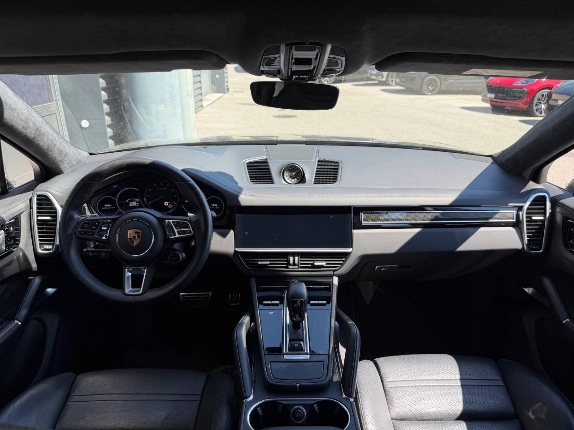 PORSCHE Cayenne Turbo S E-Hybrid Coupè-image-18