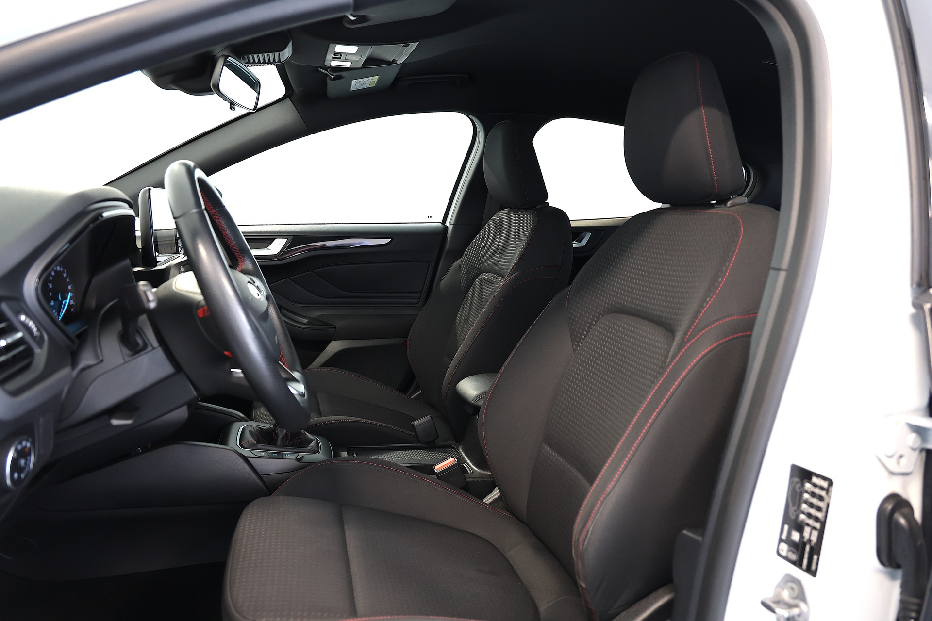 FORD Focus 1.0 SCTi ST Line-image-7
