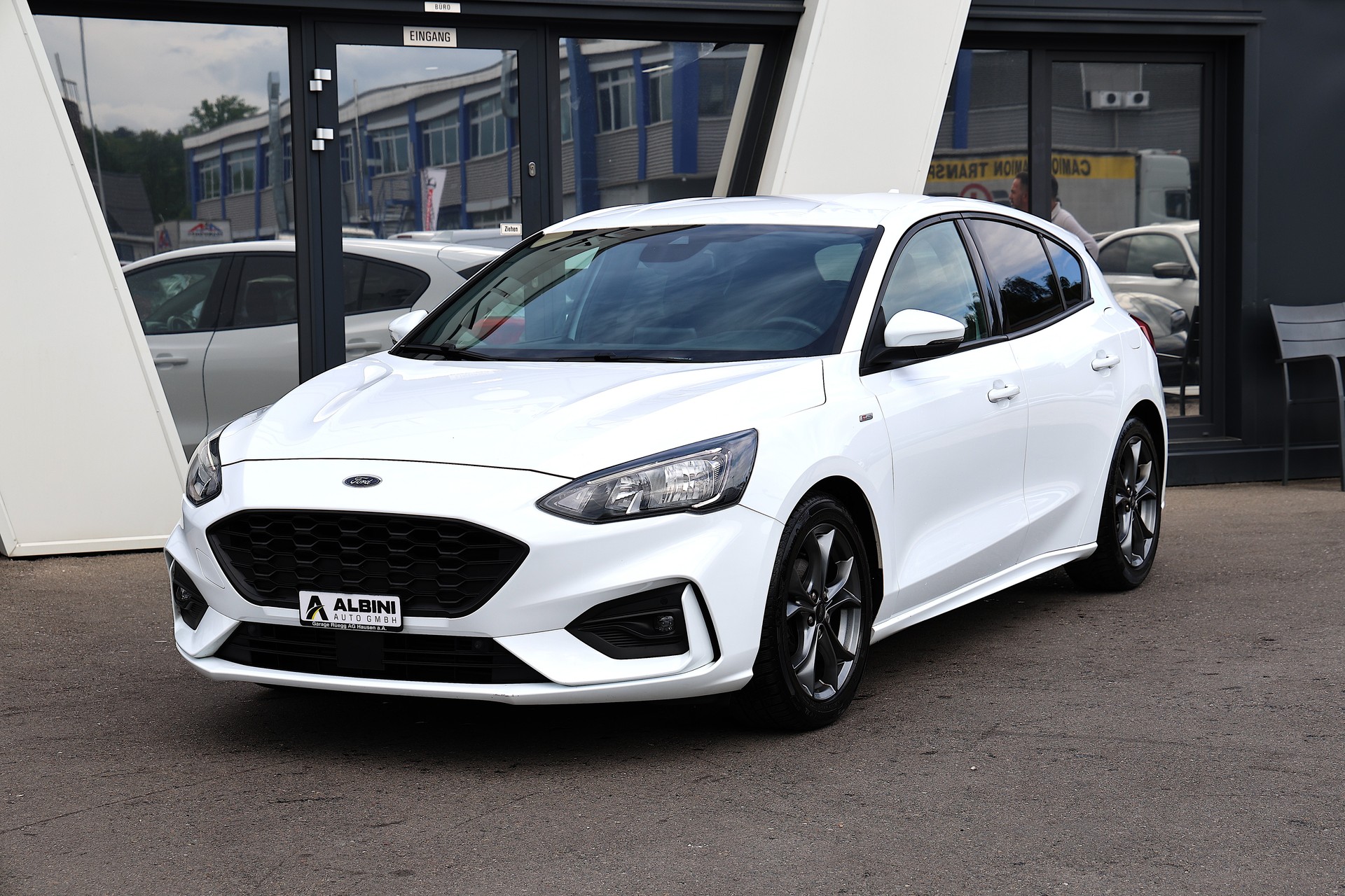 FORD Focus 1.0 SCTi ST Line-image-1