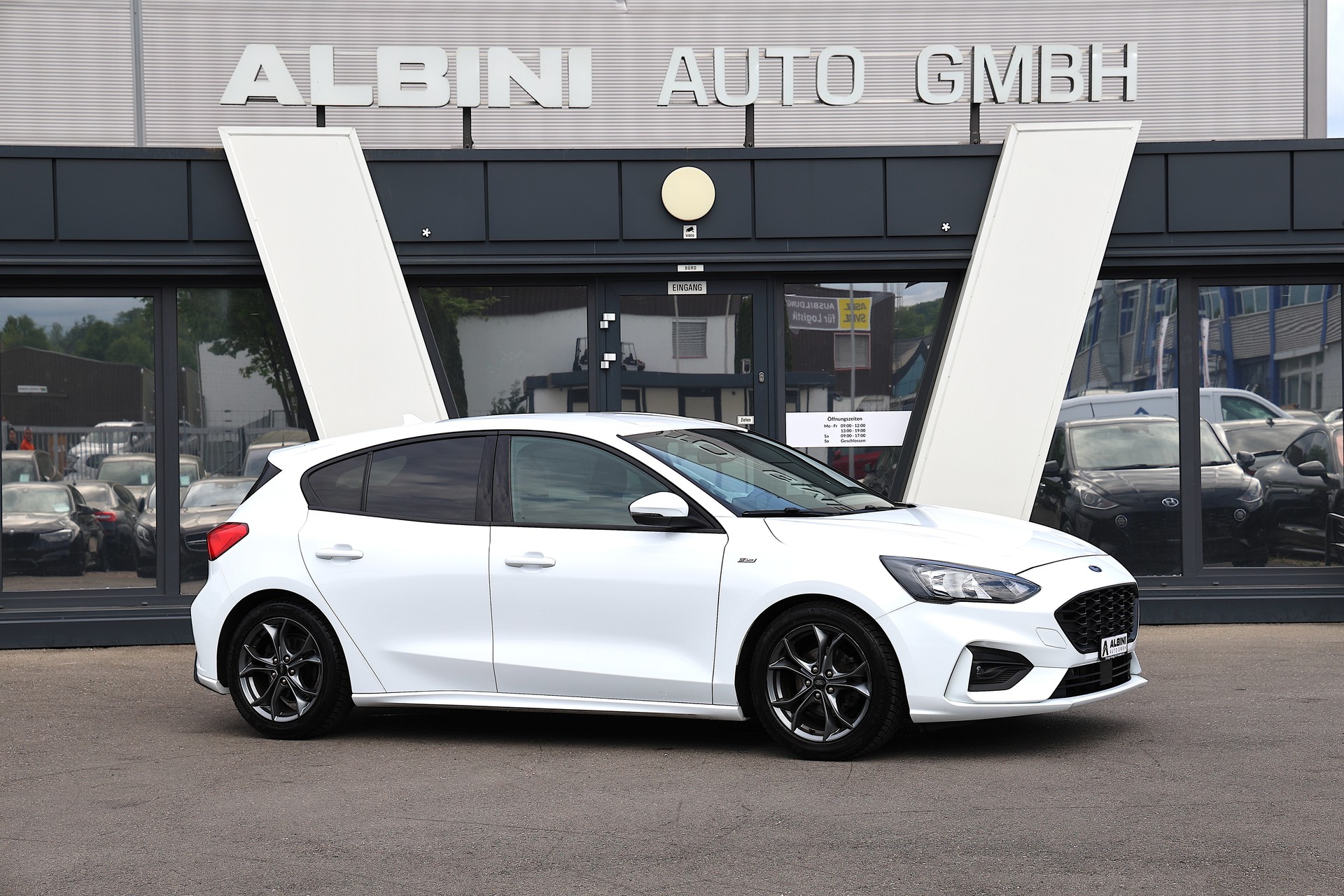 FORD Focus 1.0 SCTi ST Line-image-2