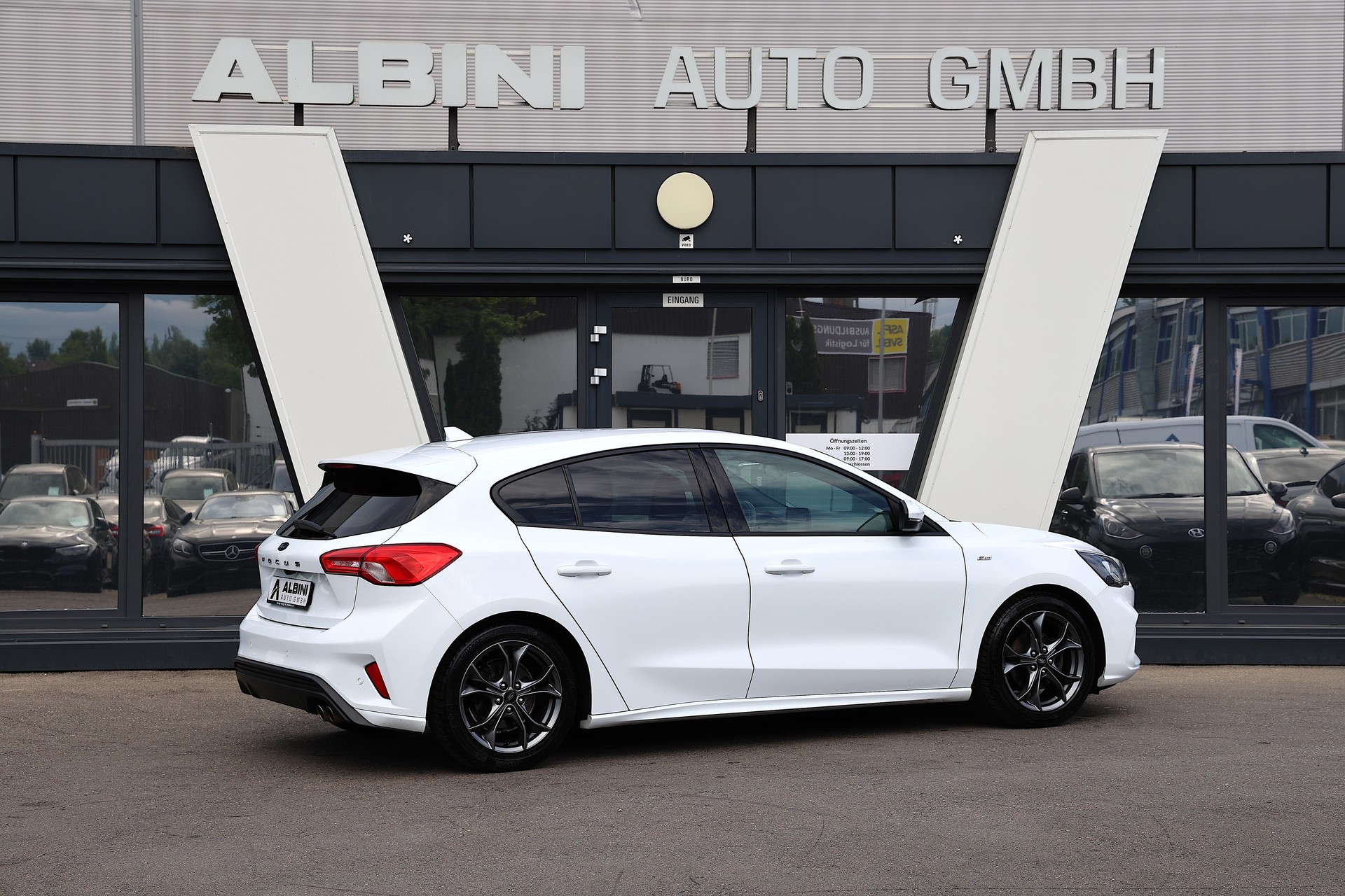 FORD Focus 1.0 SCTi ST Line-image-3