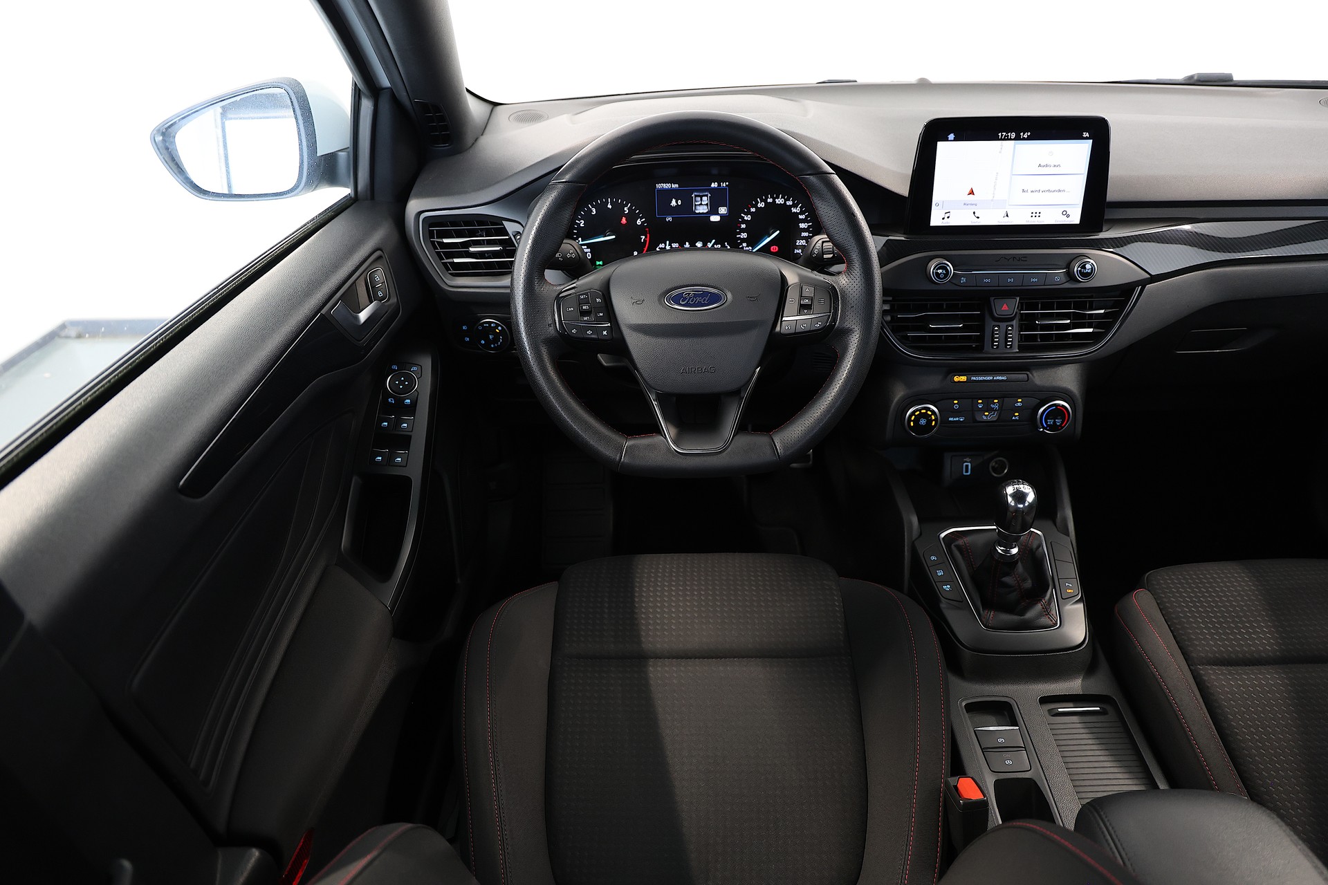 FORD Focus 1.0 SCTi ST Line-image-9