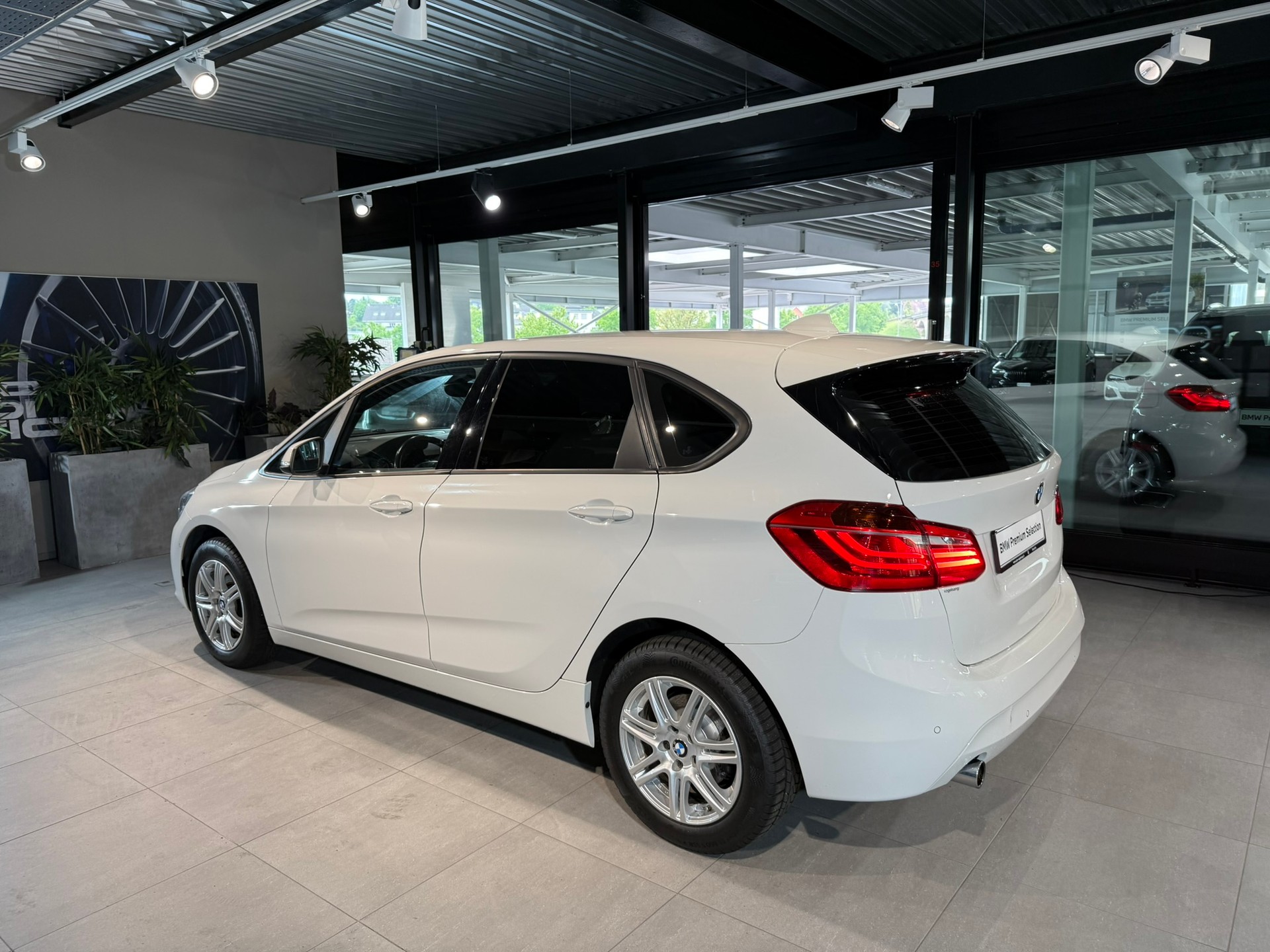 BMW 218d Active Tourer Steptronic-image-3