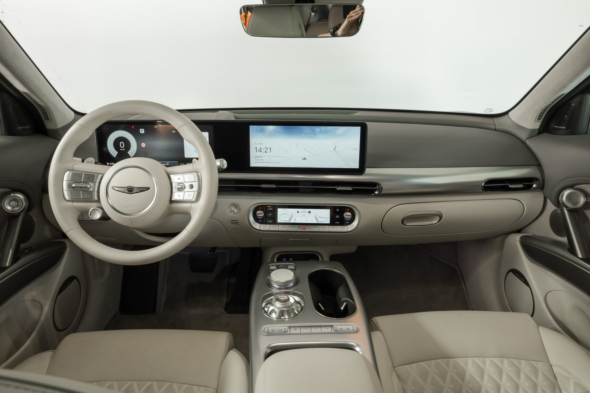 GENESIS GV60 77.4 kWh Sport AWD-image-16
