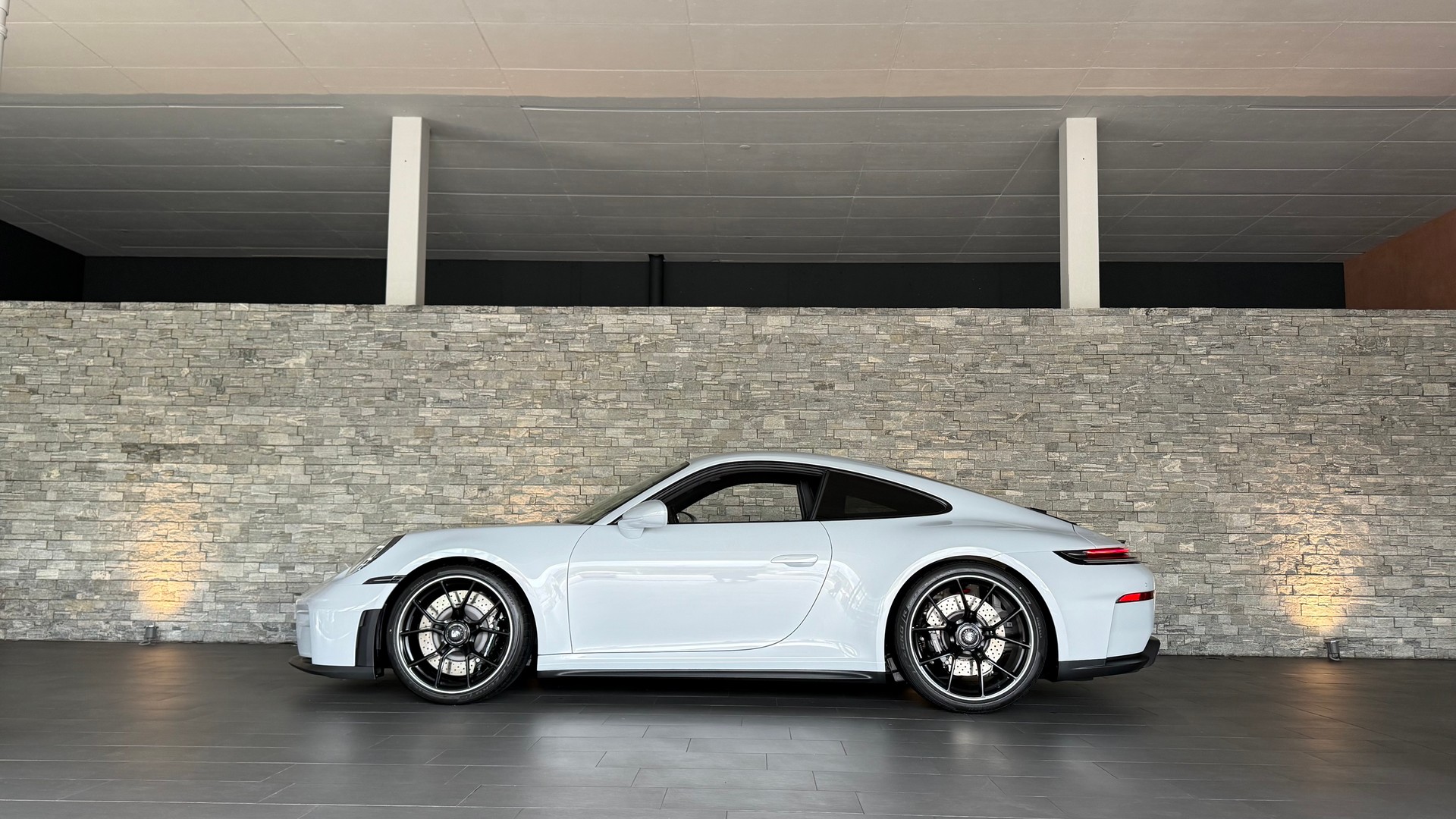 PORSCHE 911 GT3 PDK Touring 2026-showroom-element-2