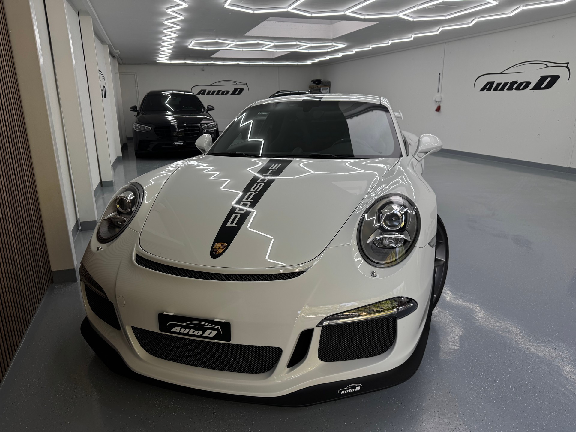 PORSCHE 911 GT3 PDK-showroom-element-1