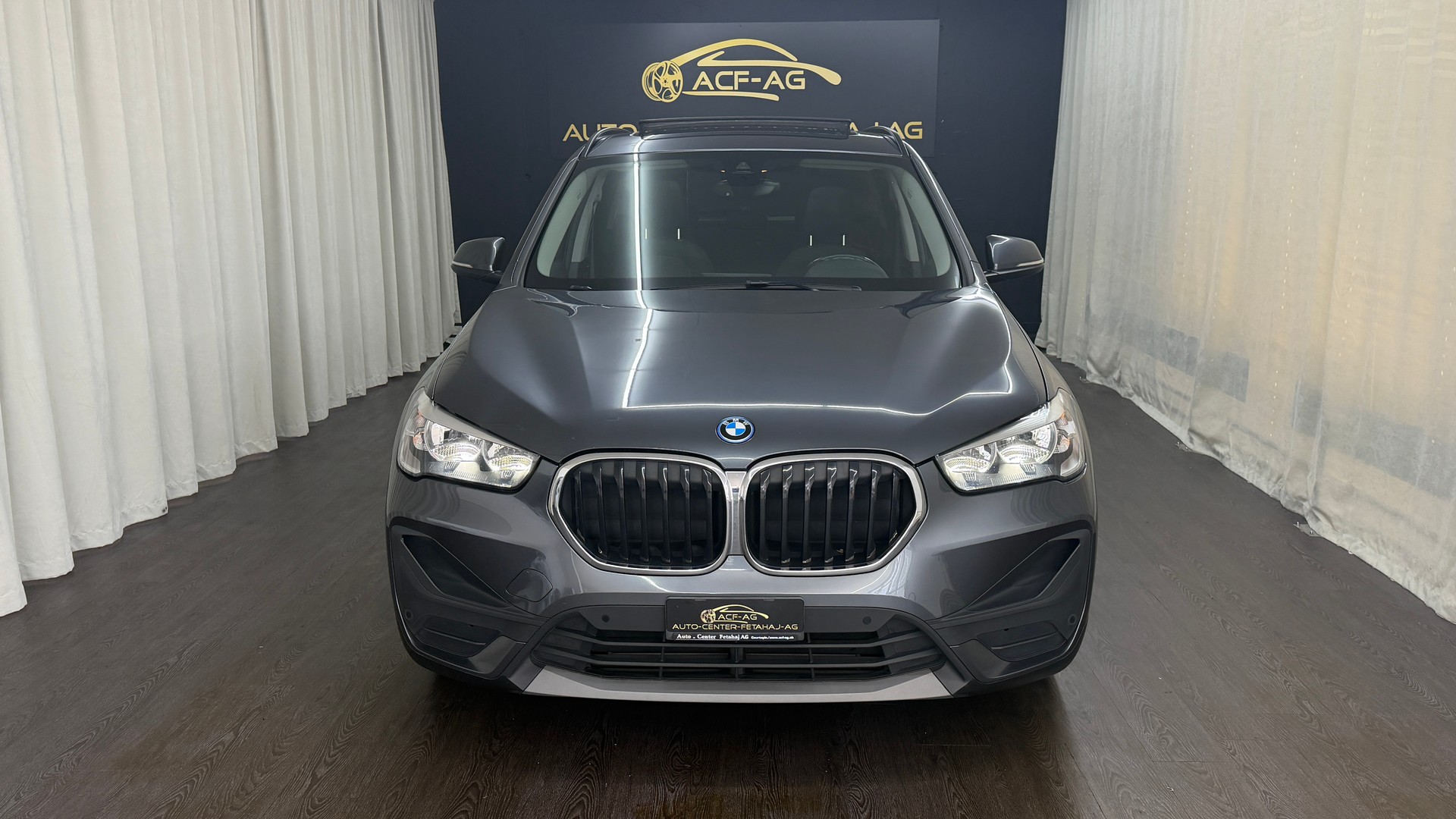 BMW X1 xDrive 25e Steptronic-showroom-element-1