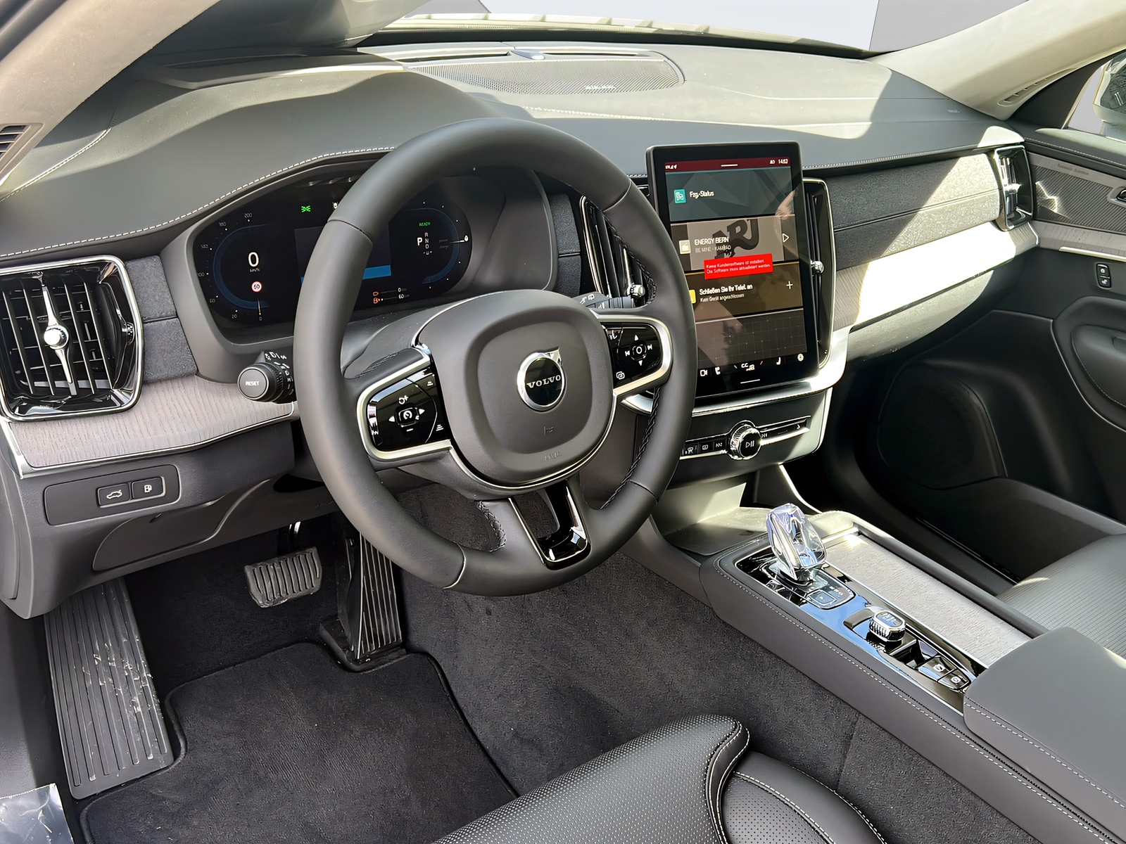 Image VOLVO XC90 XC90 T8 eAWD PluginHybrid Ultra Dark Geartronic
