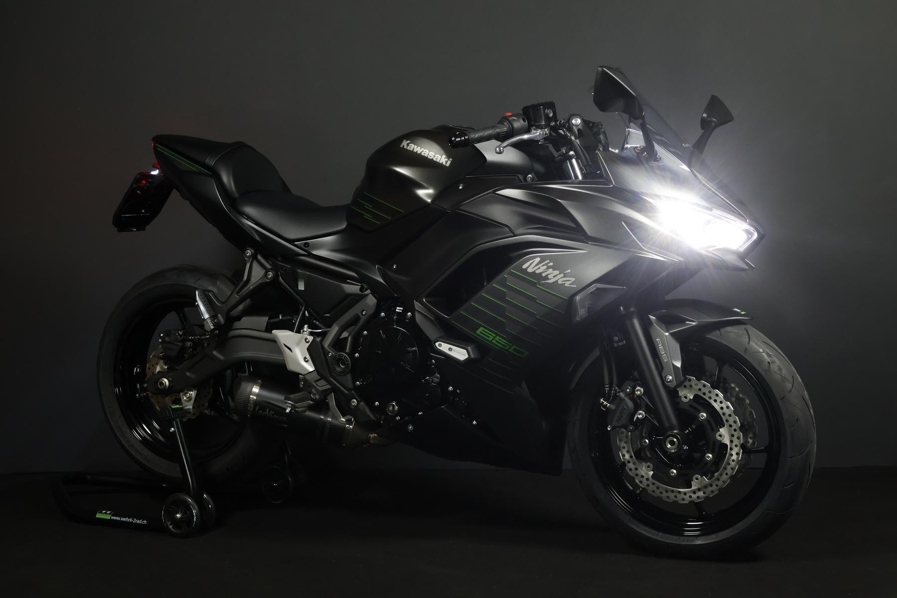 KAWASAKI Ninja 650 (50/35 KW) Level 3-showroom-element-1