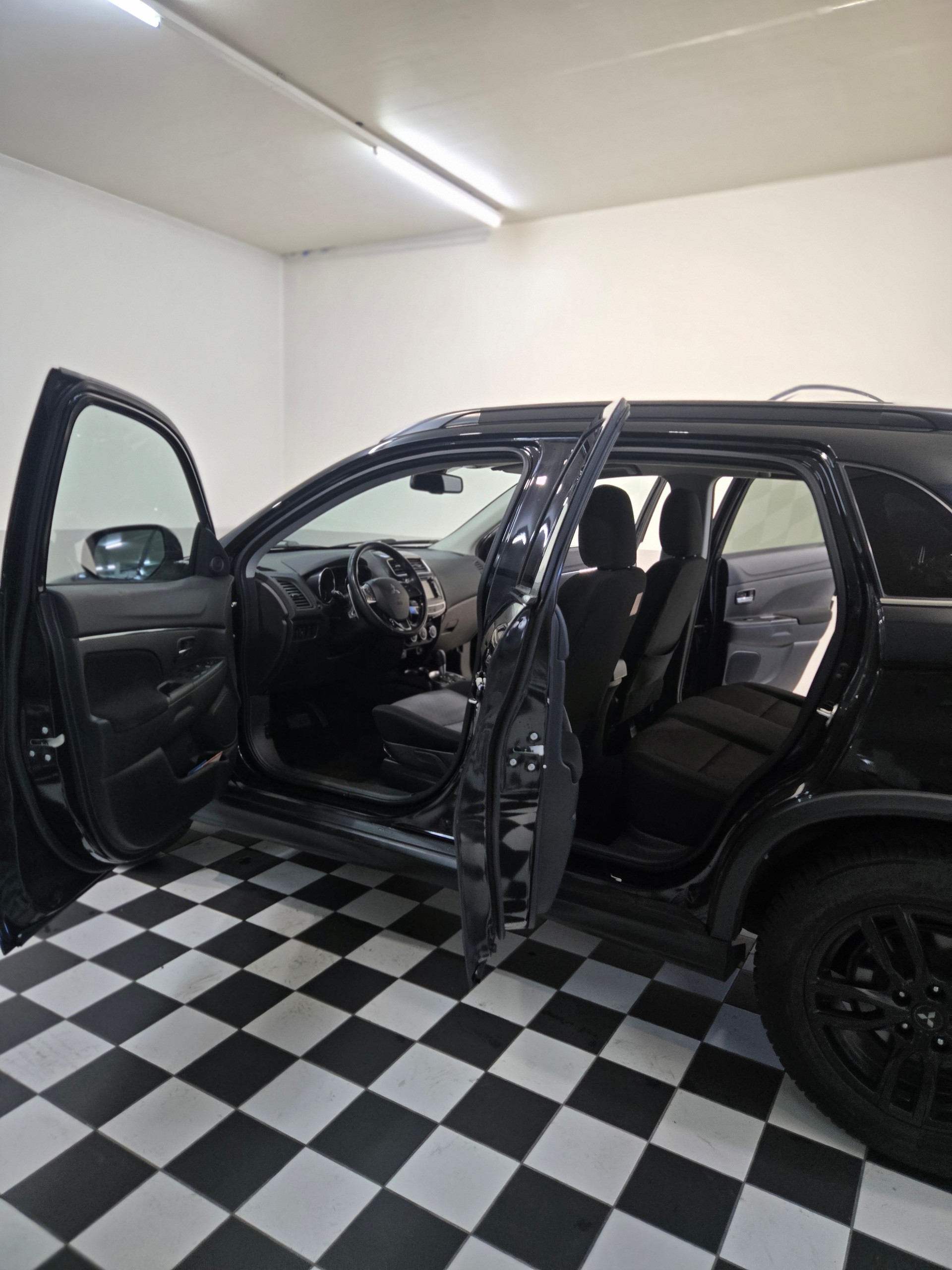 MITSUBISHI 4wd-image-0