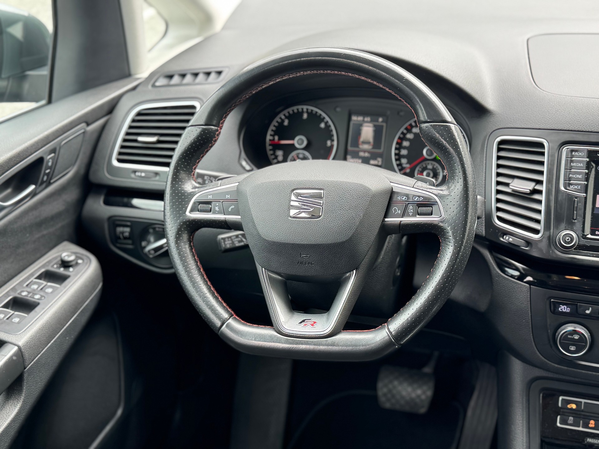 SEAT Alhambra 2.0 TDI FR Line 4Drive-image-15