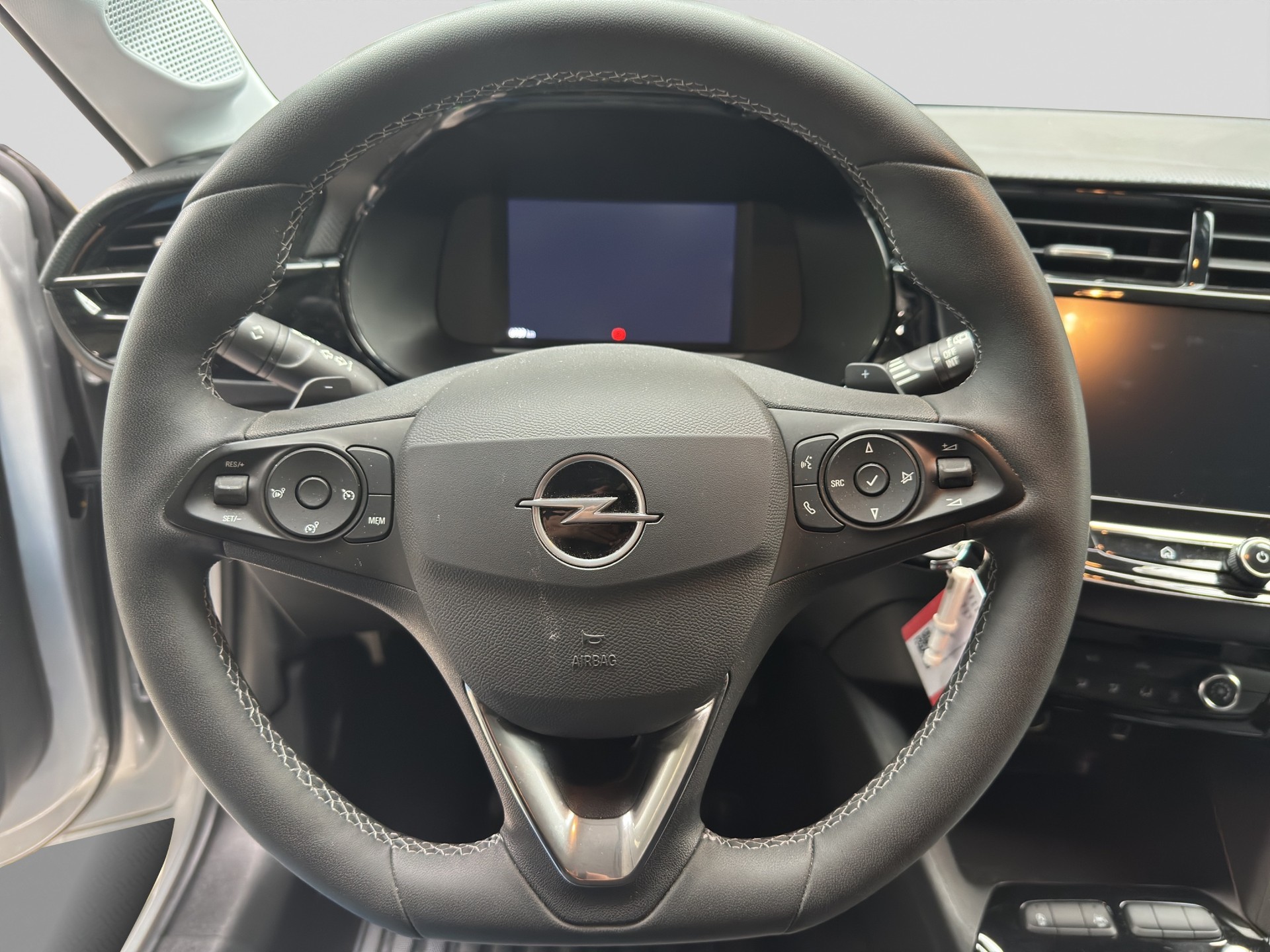 OPEL Corsa 1.2 TP Edition-image-8