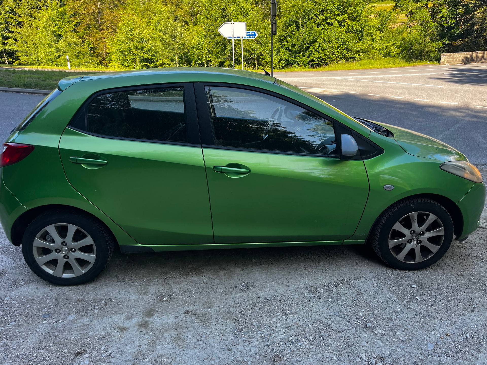 MAZDA 2 1.3i 16V Exclusive-image-6