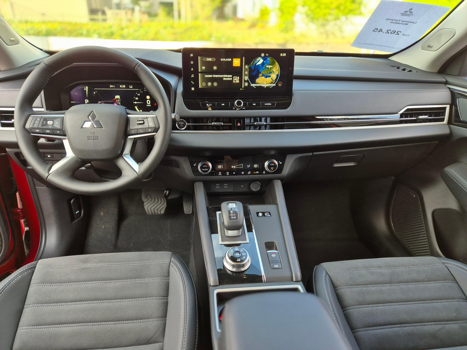 MITSUBISHI Outlander 2.4 PHEV Invite 4x4 MEGAAKTION-image-6