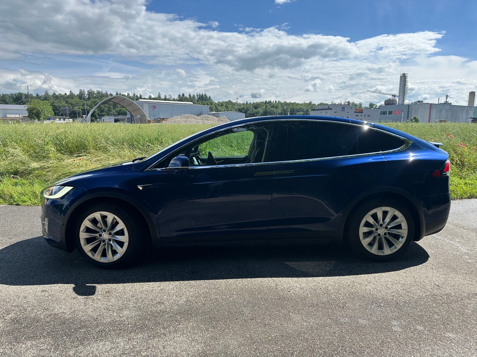 TESLA 100 D-image-1