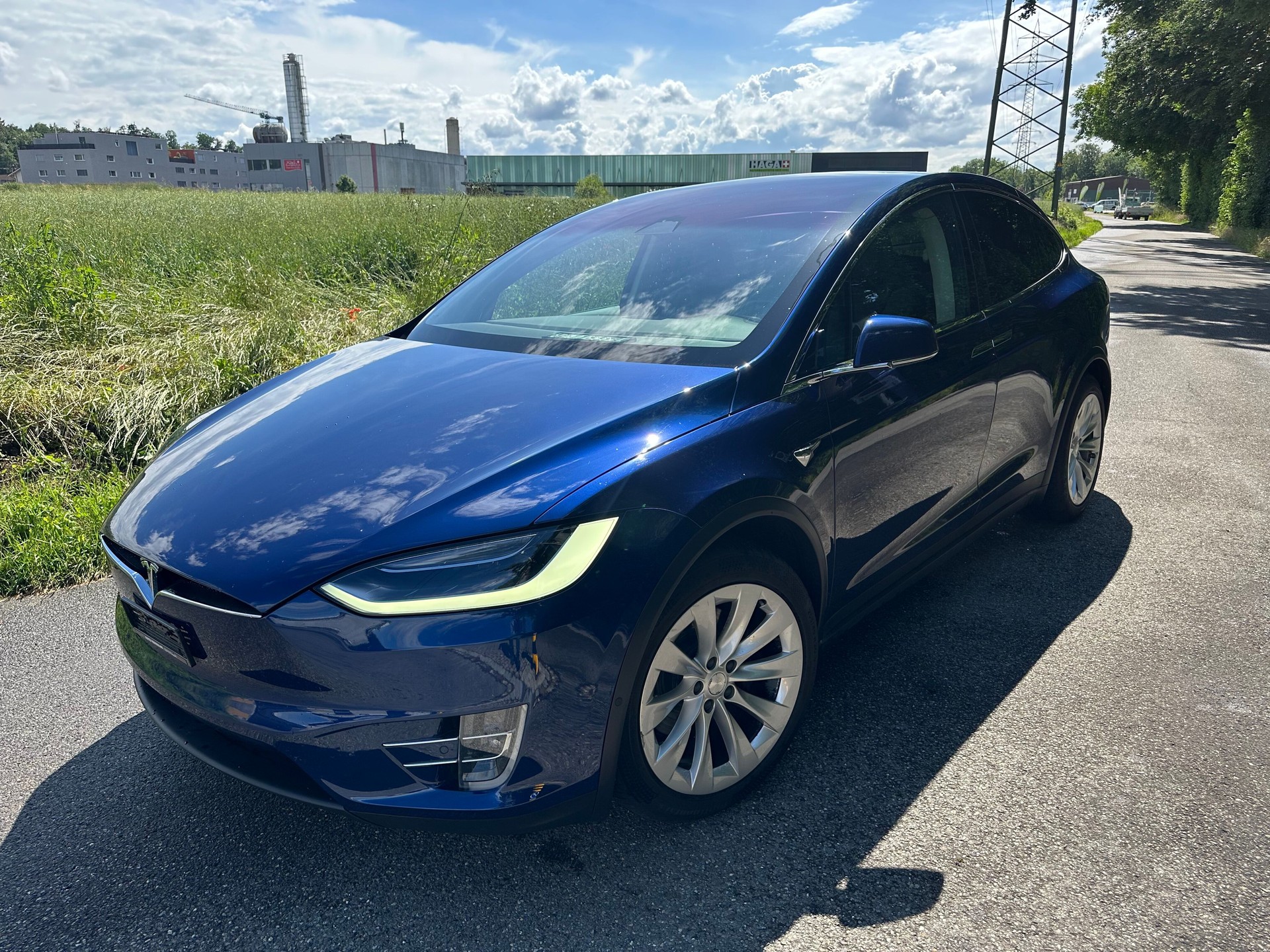 TESLA 100 D-image-0