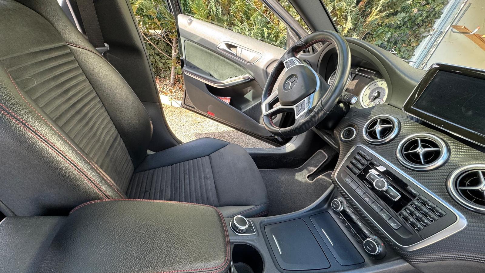 MERCEDES-BENZ A 250 AMG Line 4m-image-2