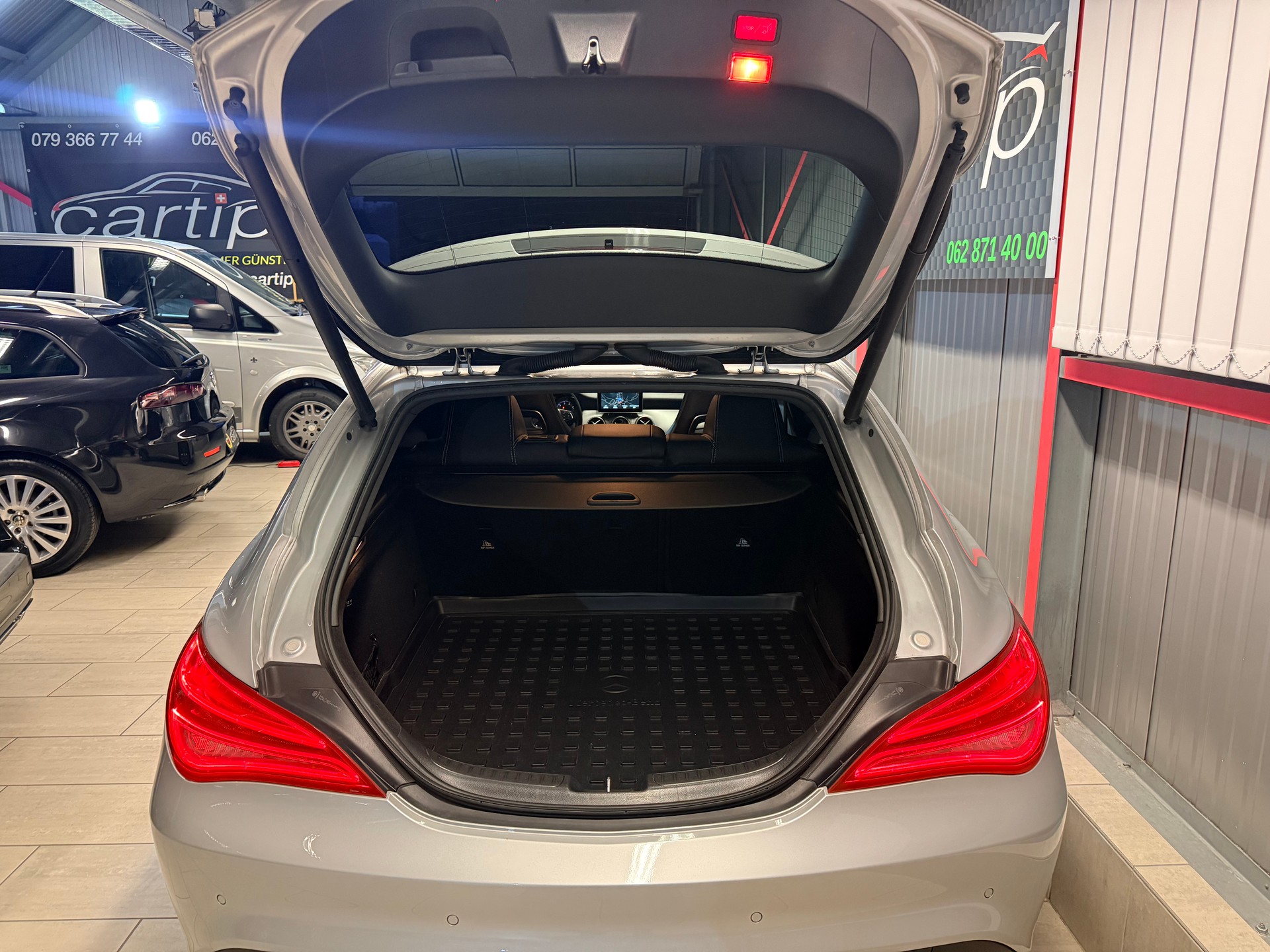 MERCEDES-BENZ CLA Shooting Brake 180 Urban 7G-DCT-image-15