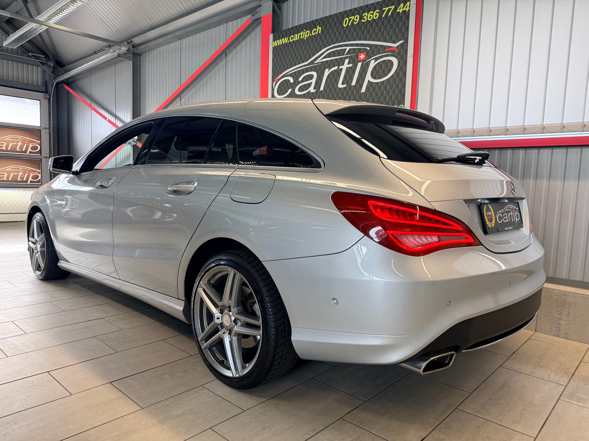 MERCEDES-BENZ CLA Shooting Brake 180 Urban 7G-DCT-image-7