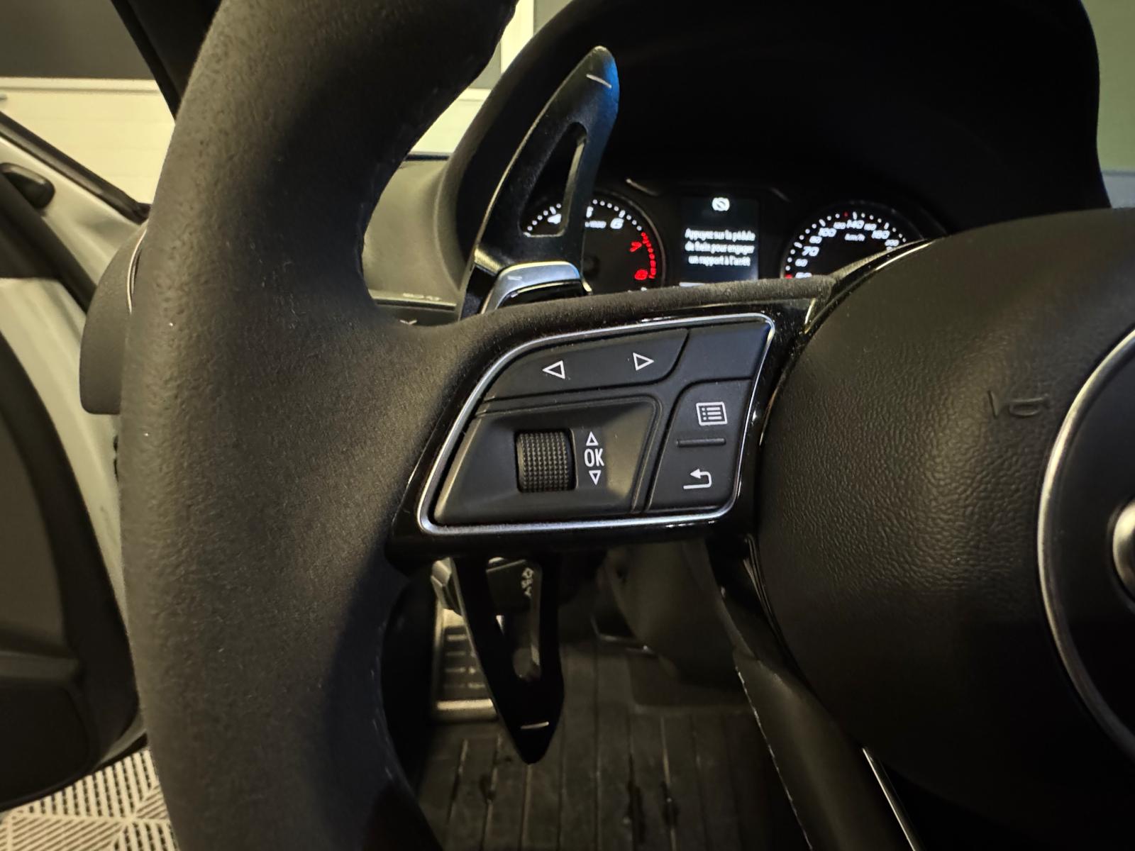 AUDI RS3 Sportback 2.5 TSI quattro S-tronic-image-17
