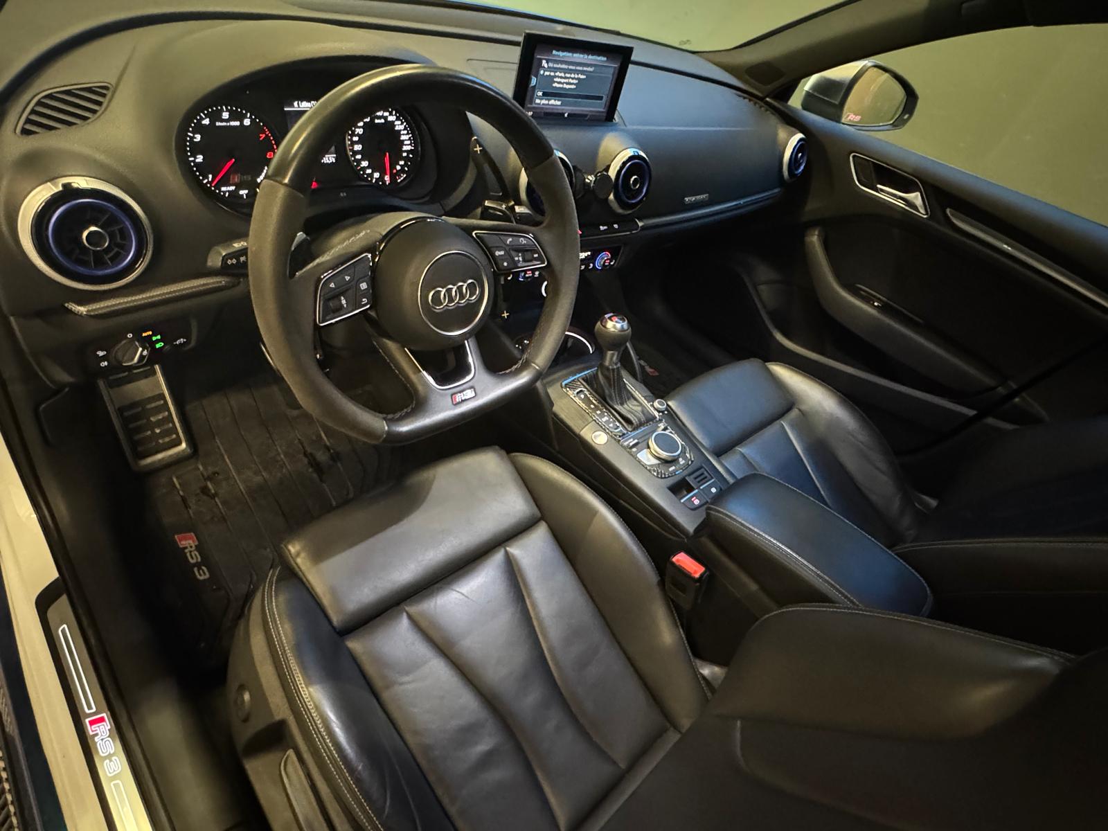 AUDI RS3 Sportback 2.5 TSI quattro S-tronic-image-1