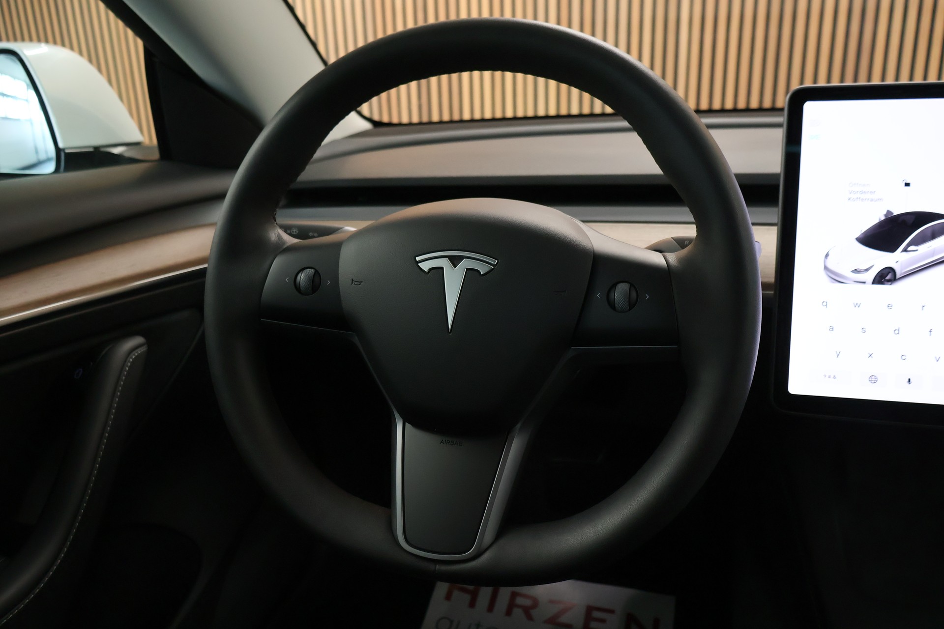 TESLA Model 3 Long Range Dual Motor AWD-image-17