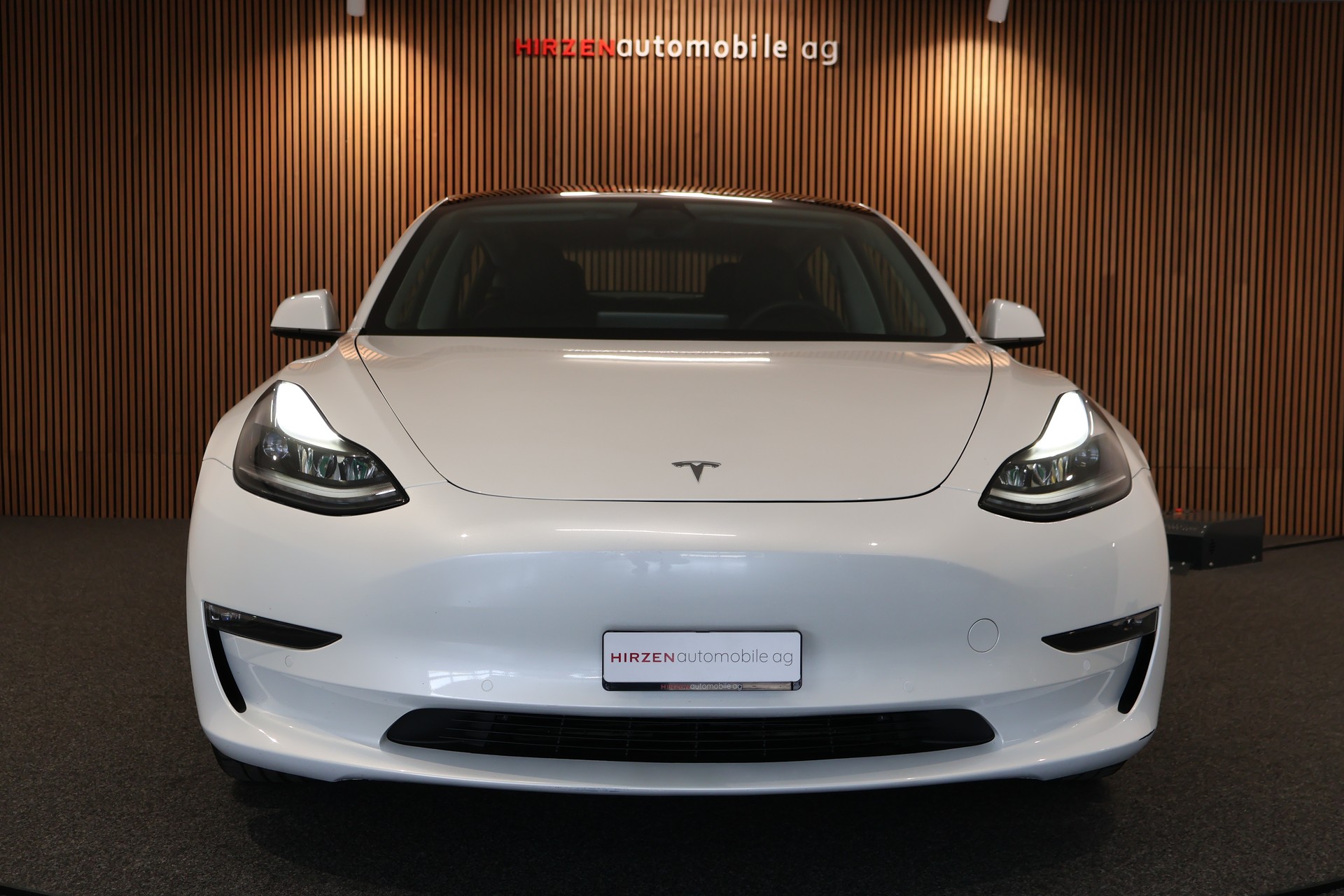 TESLA Model 3 Long Range Dual Motor AWD-image-29