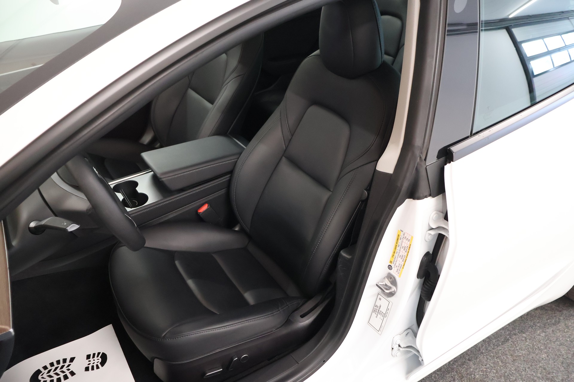 TESLA Model 3 Long Range Dual Motor AWD-image-10