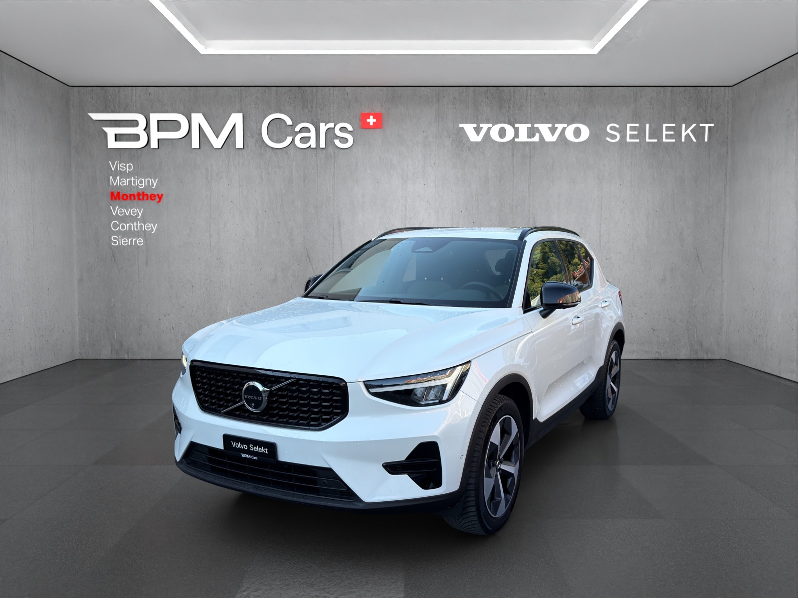 Photo VOLVO XC40 XC40 B4 Benzin Mild Hybrid Plus Dark DCT