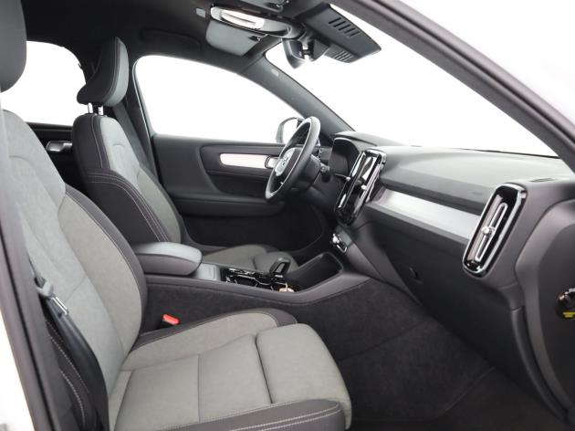Image VOLVO XC40 XC40 B4 Benzin Mild Hybrid Plus Dark DCT