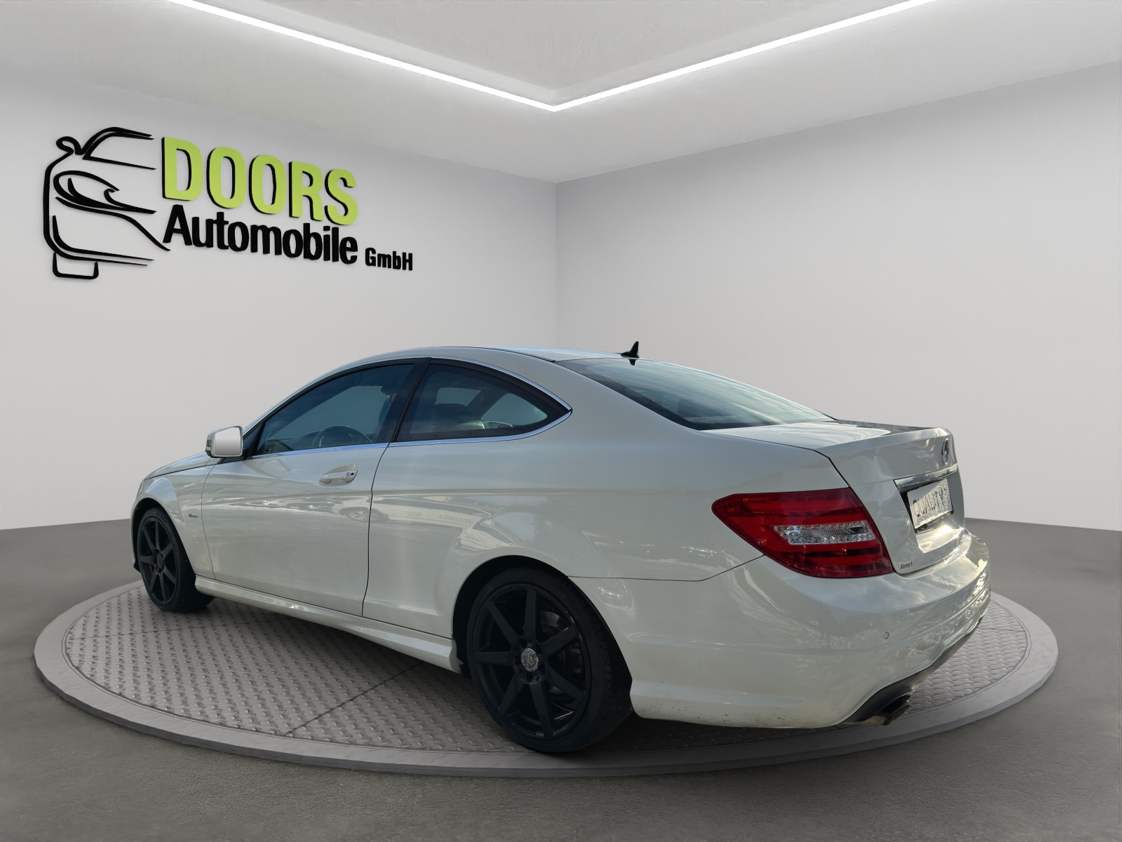 MERCEDES-BENZ C 180 Coupé 7G-Tronic-image-6